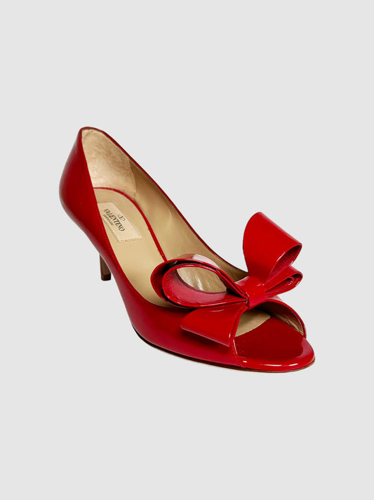 Valentino Red Patent Leather Bow Pumps, Size 37 Consignment Secondhand Designer Luxury Resale Toronto Trendy