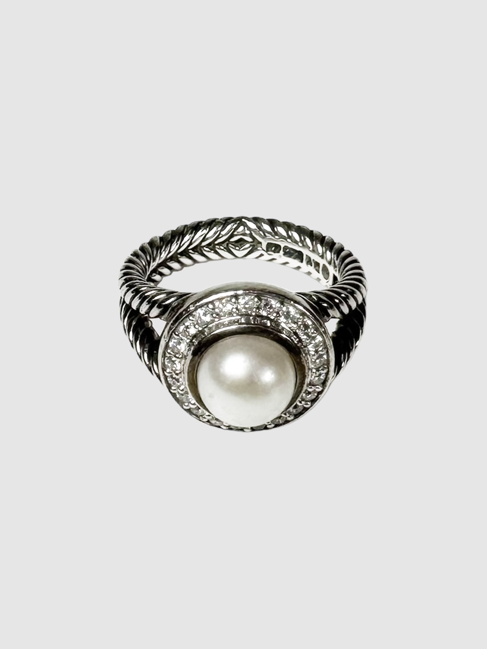 David Yurman Pearl and Diamond Petite Cerise Cocktail Ring Consignment Secondhand Designer Luxury Resale Toronto Trendy