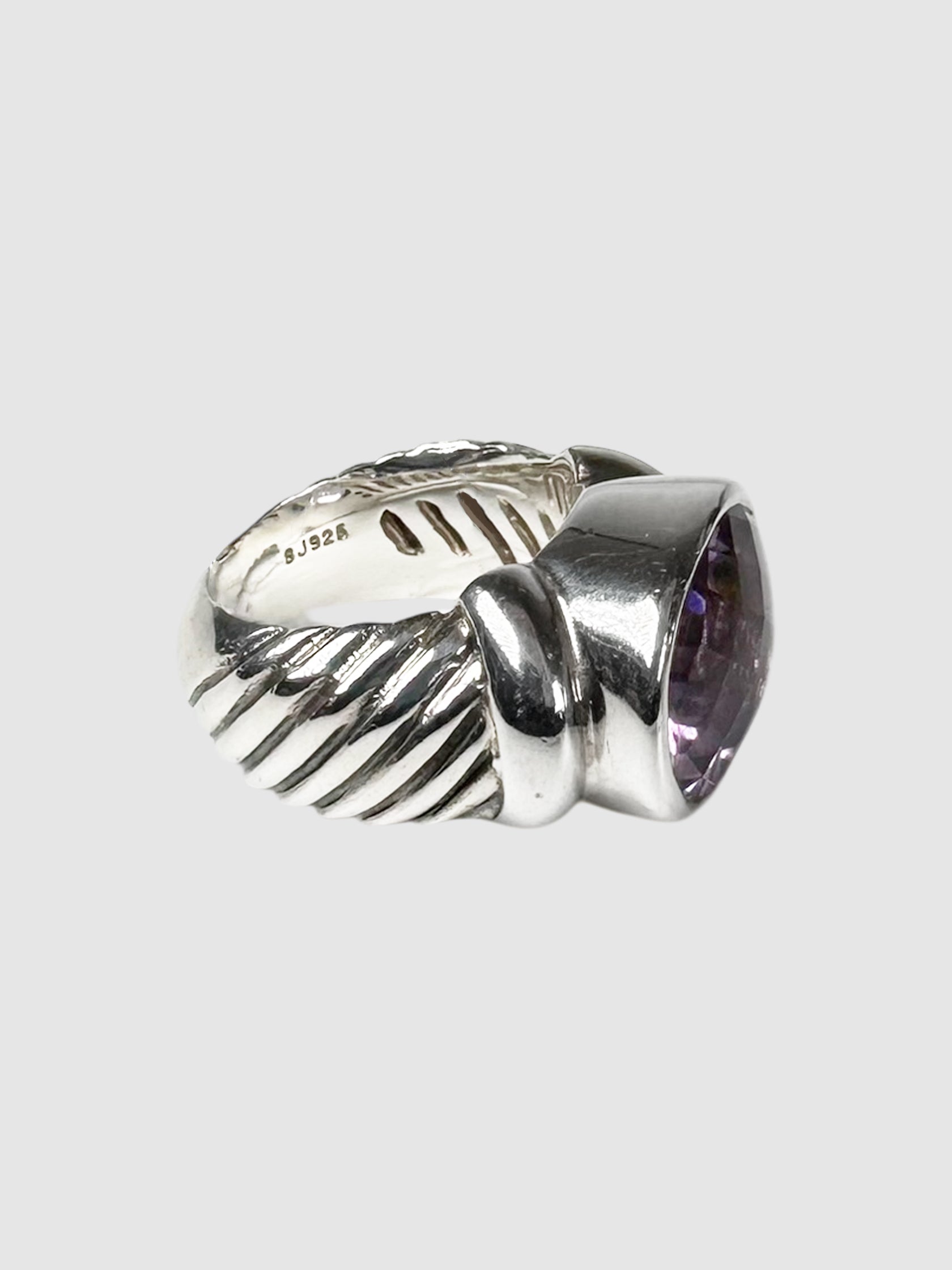Oval Amethyst Ring