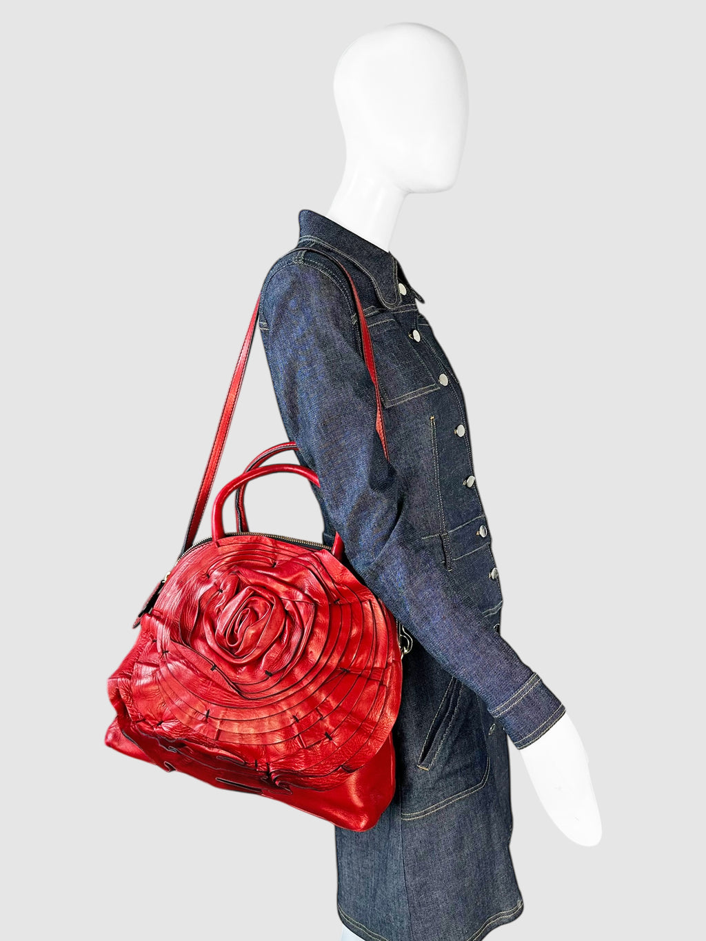 Petale Dome Shoulder Bag