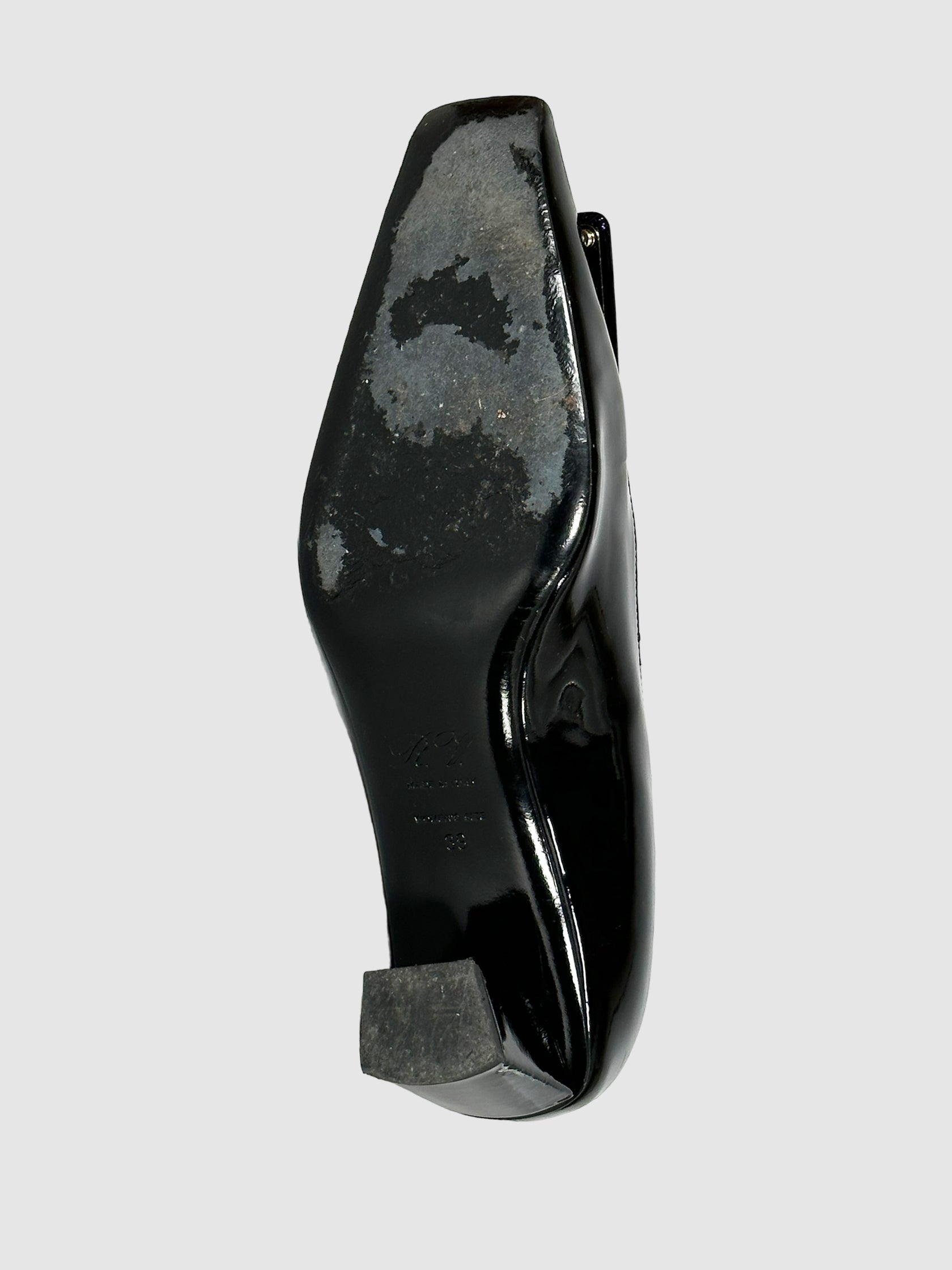 Roger Vivier Patent Leather Pumps - Size 9