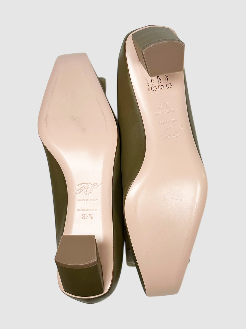 Belle Vivier Pumps