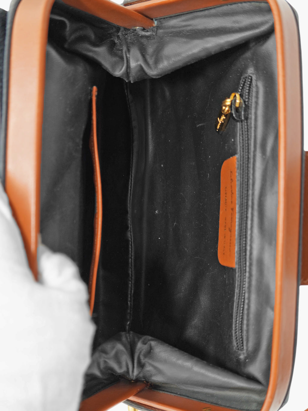 Gancini Crossbody Bag