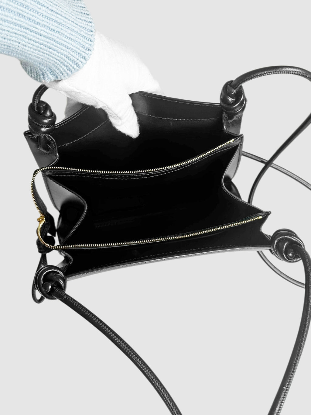 Small Knotted Strap Giro Bag