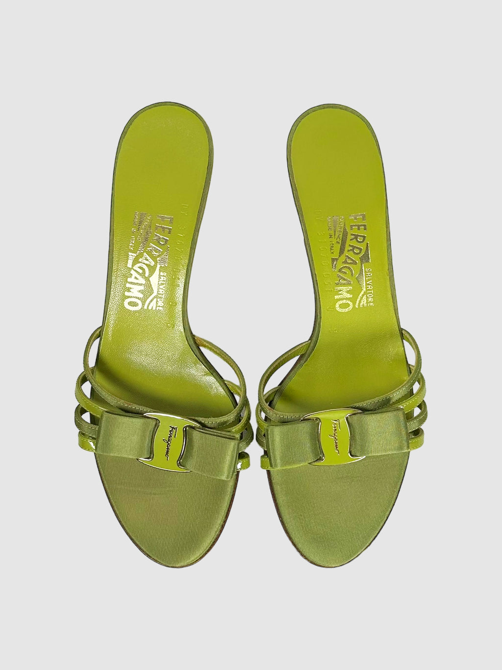 Salvatore Ferragamo Green Leather and Canvas Kitten Heels with Bow Size 7.5 Consignment Secondhand Designer Luxury Resale Toronto Trendy