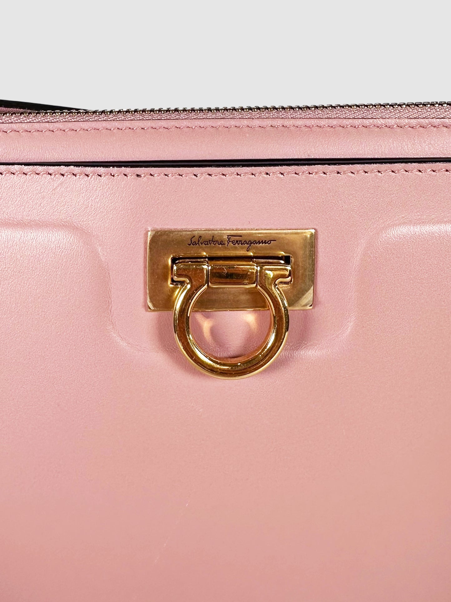 Trifolio Crossbody Bag