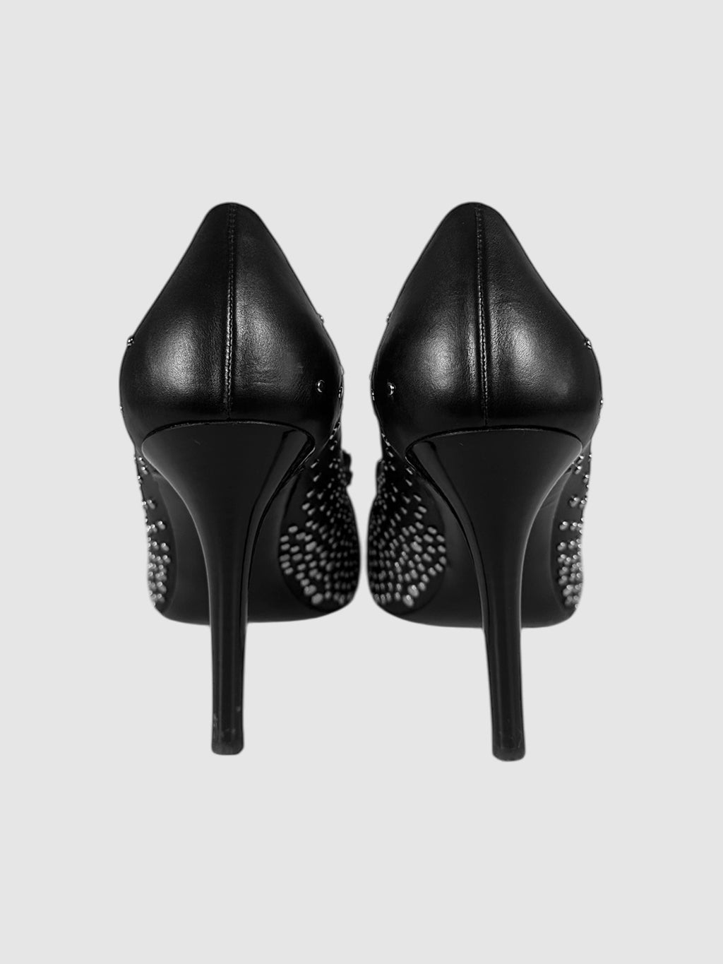 Studded Sina Louvre Vara Bow Pumps - Size 8.5