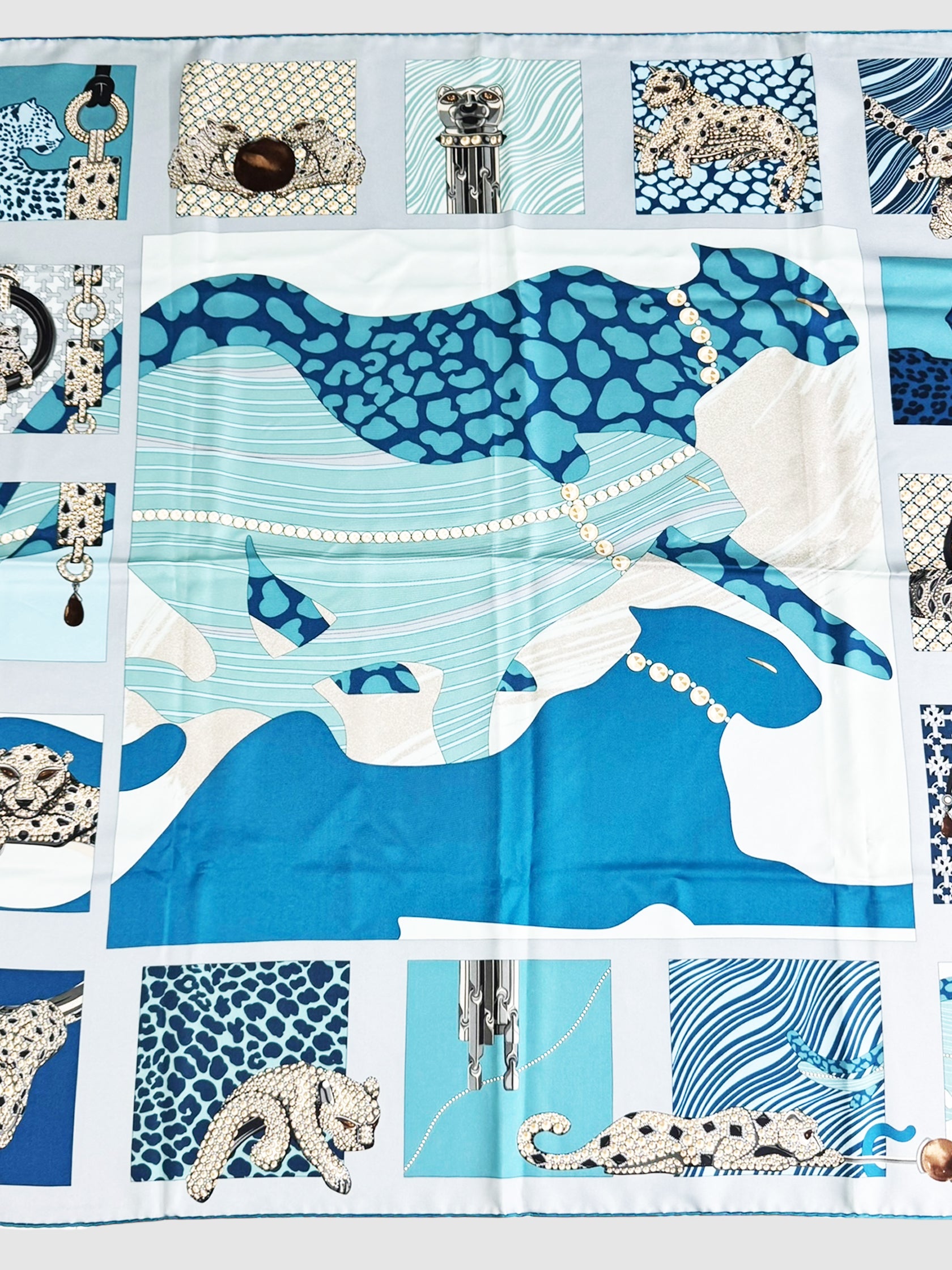 Panthère Silk Scarf