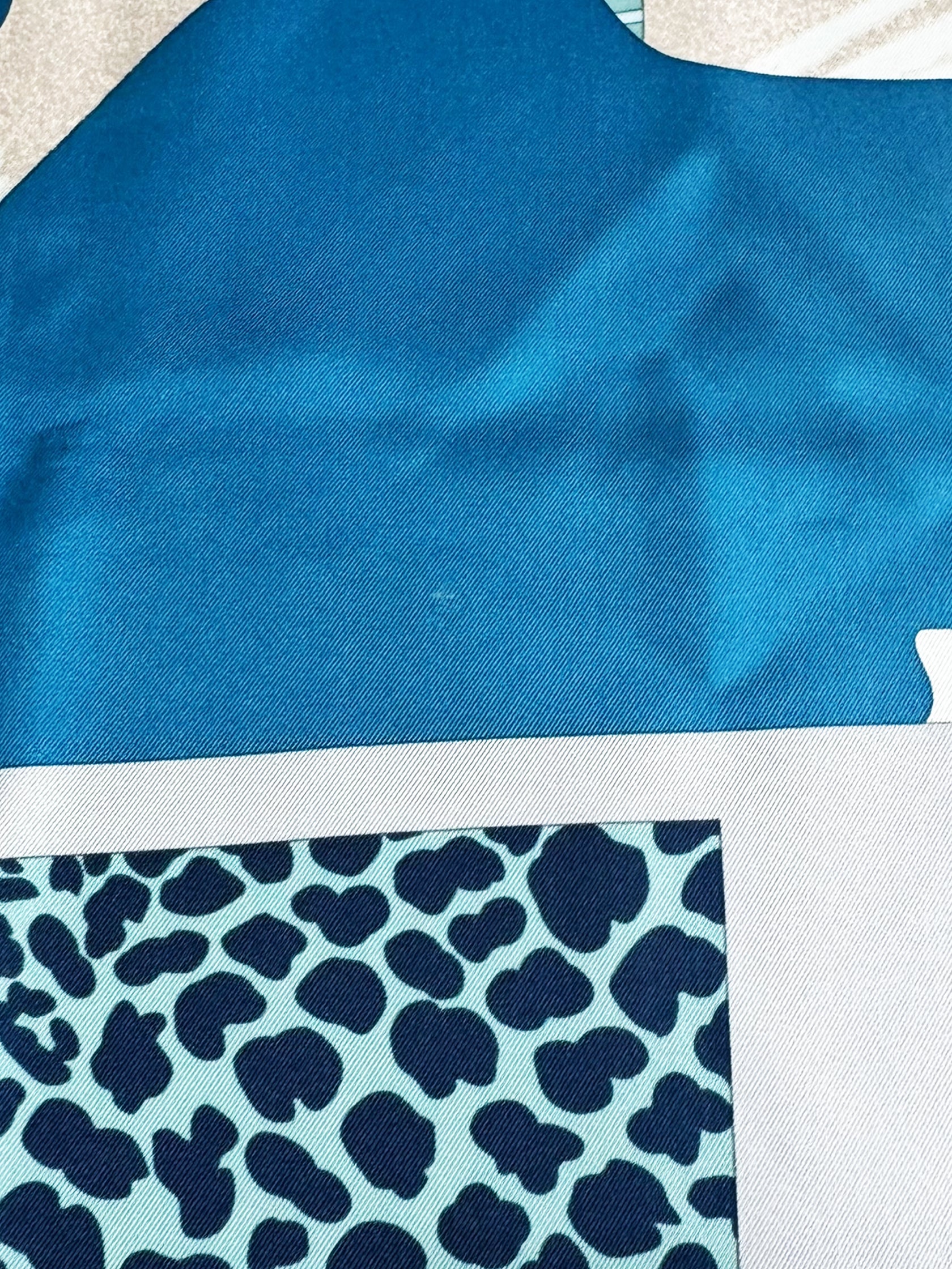 Panthère Silk Scarf