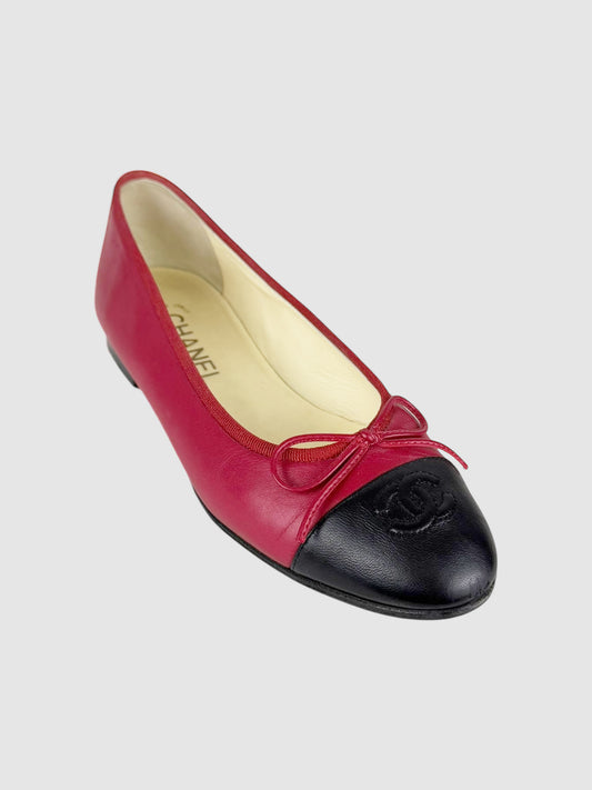 CC Cap Toe Leather Ballerina Flats - Size 37.5