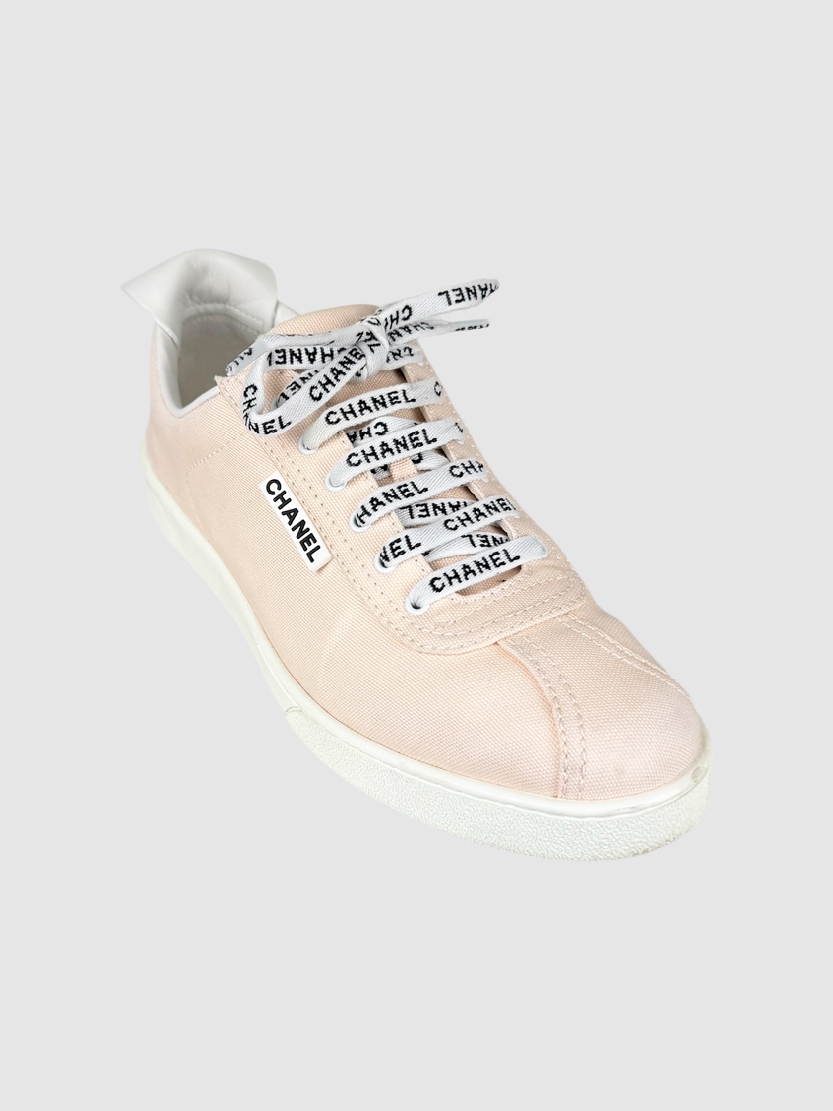 Chanel Pink Weekender Canvas Lace-Up Sneakers, Size 41 Luxury Designer Resale Consignment Toronto Logo VSP Vestiaire