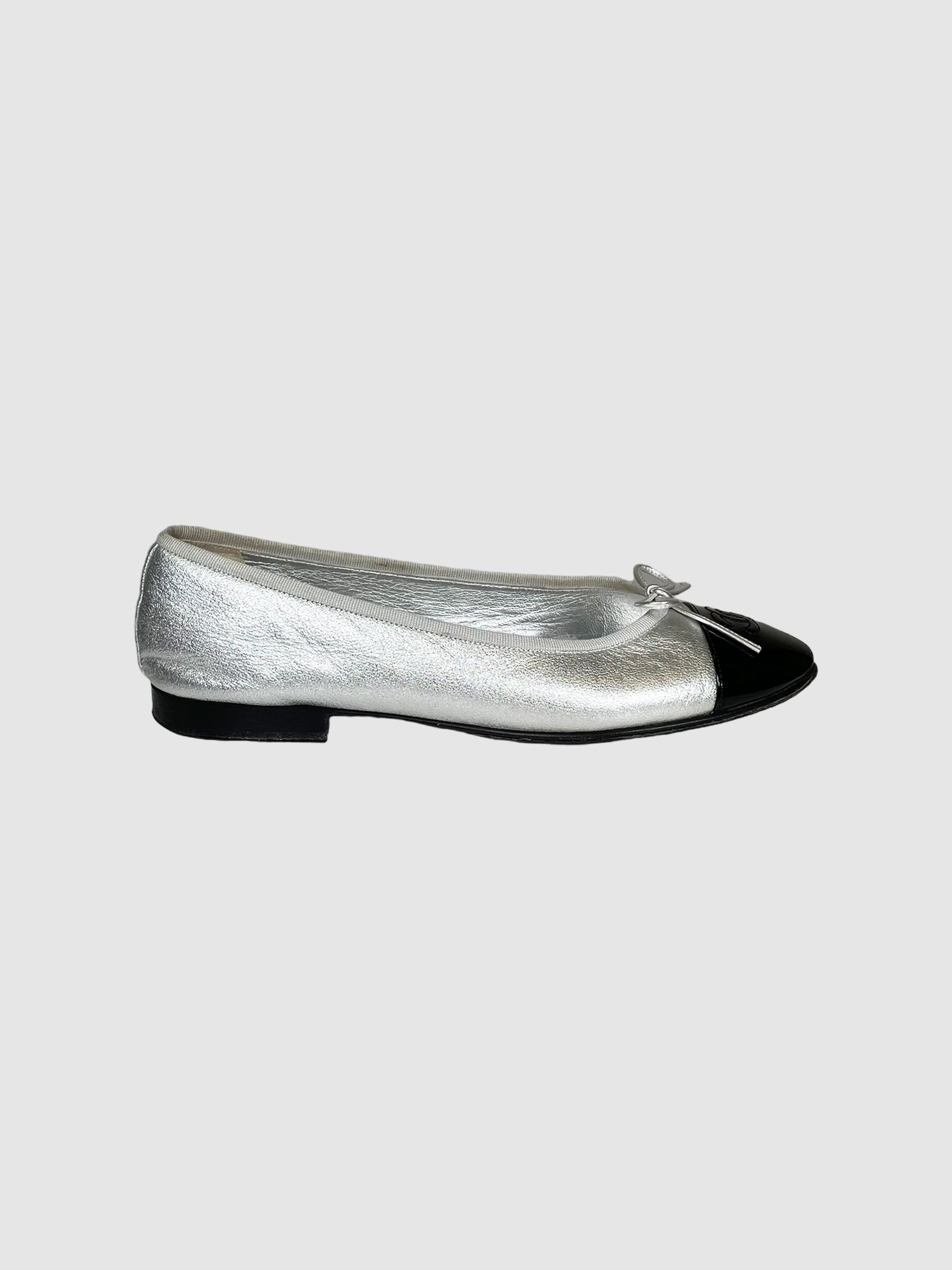 Metallic Two-Tone Ballerina Flats - Size 40