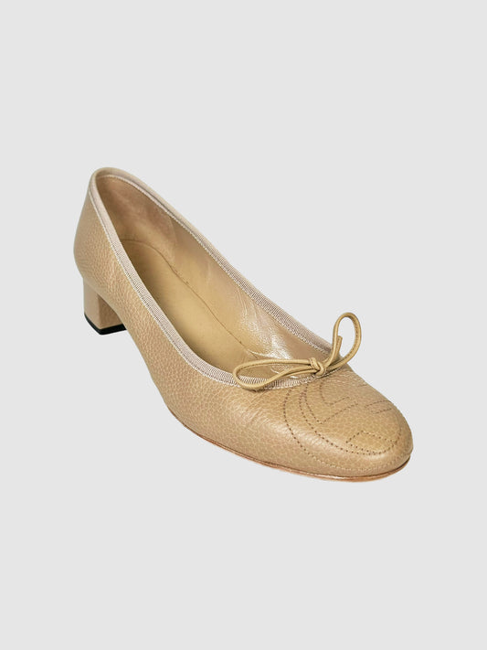 Gucci Low Heel Leather Pumps - Size 9