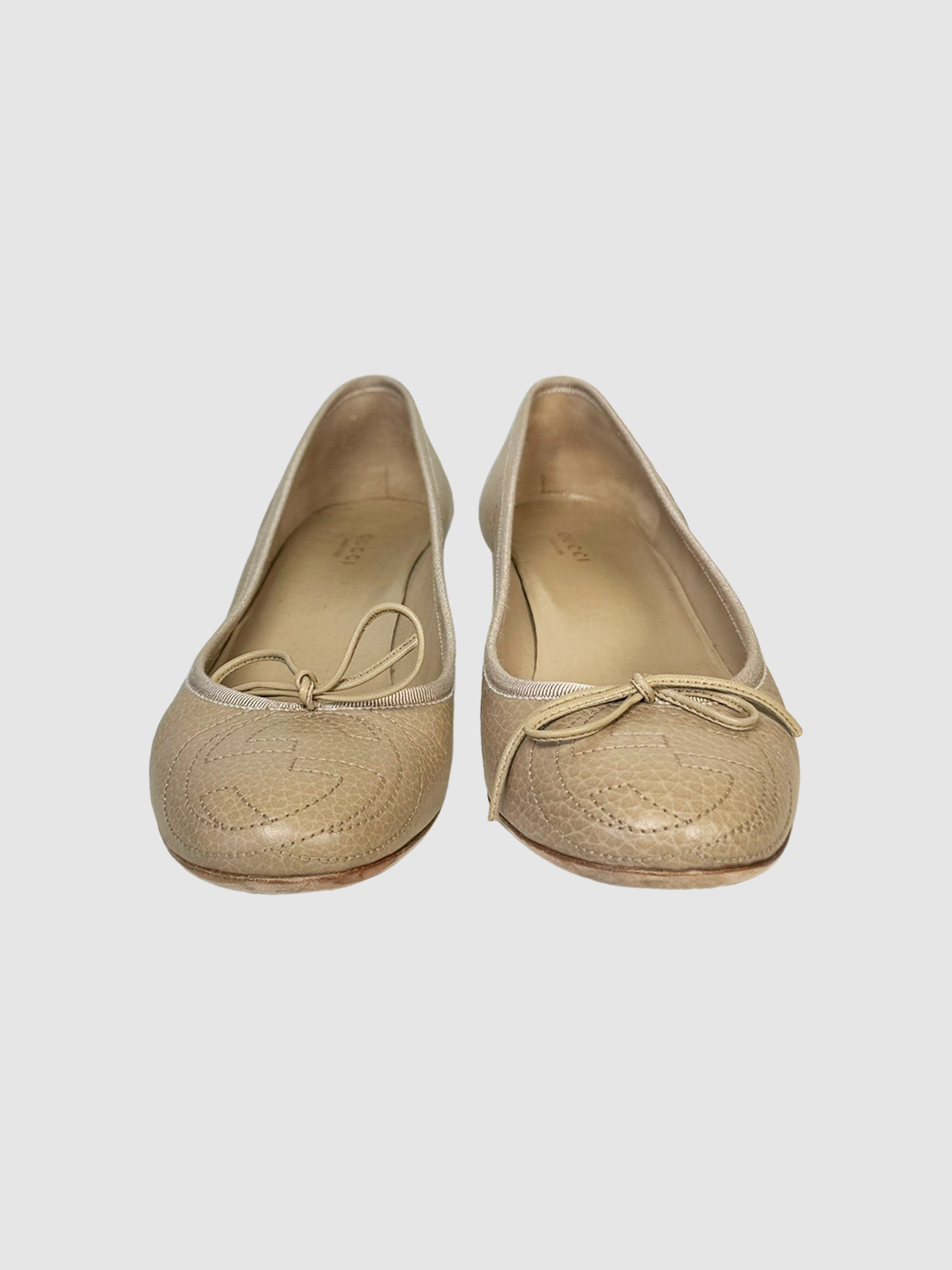 Low Heel Leather Pumps - Size 9