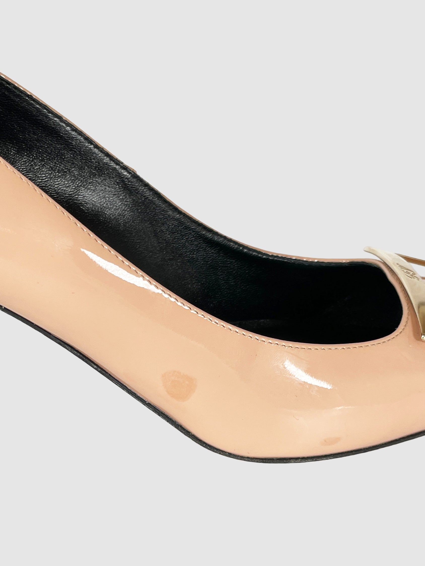 Roger Vivier Patent Leather Pumps - Size 37.5