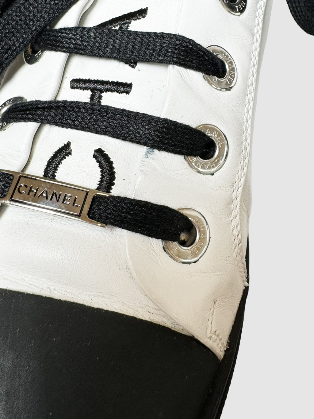 Colourblock Leather Low-Top Sneakers - Size 39.5