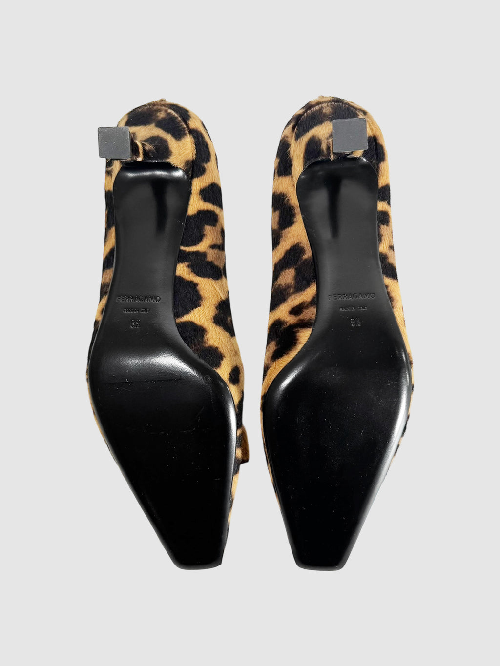Siwar Leopard Print Pumps