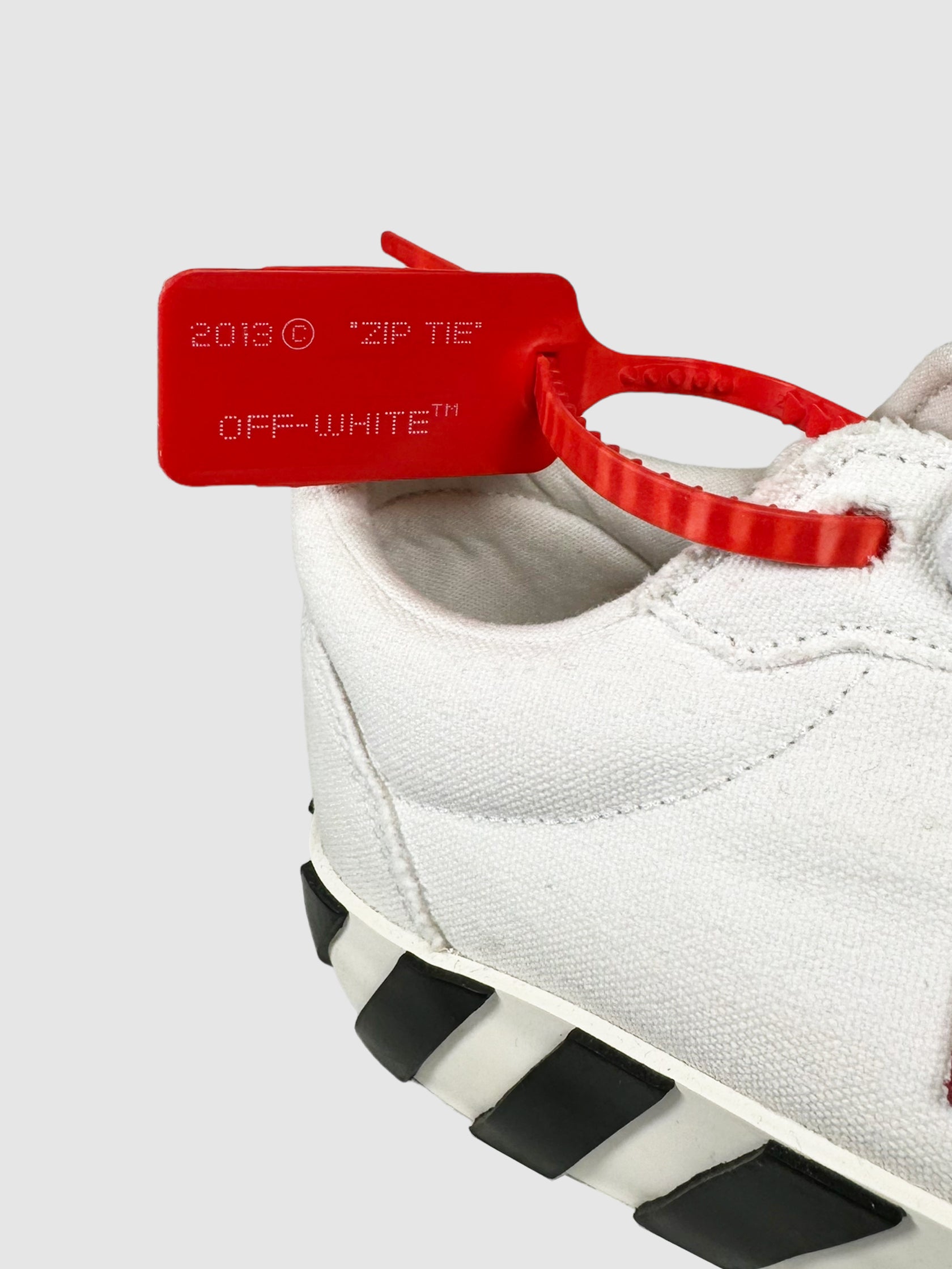 Low Vulc Sneakers - Size 41