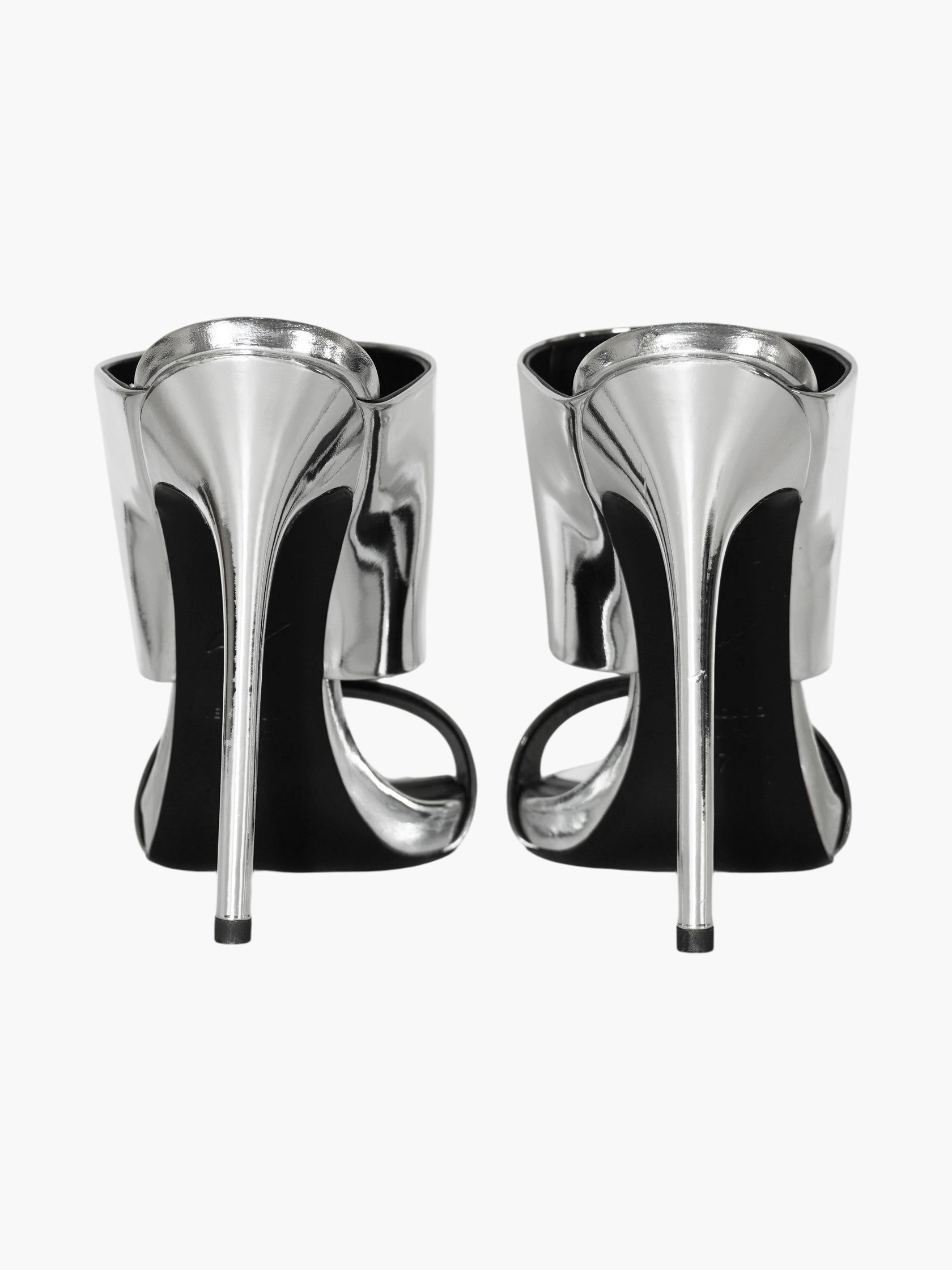 Andrea Leather Pumps