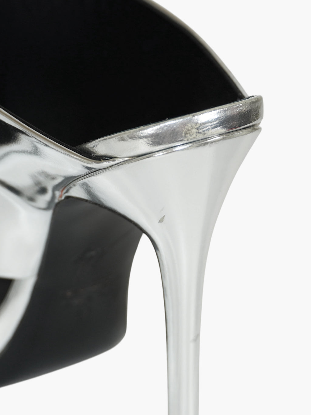 Andrea Leather Pumps