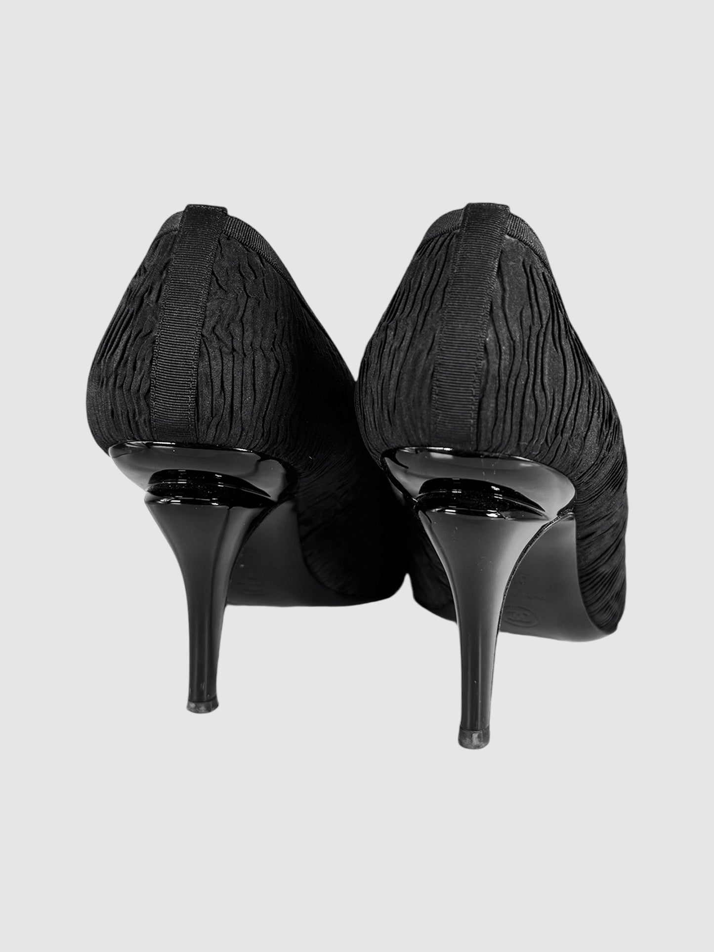 Crinkled Silk Lifted Heel Pumps - Size 39.5