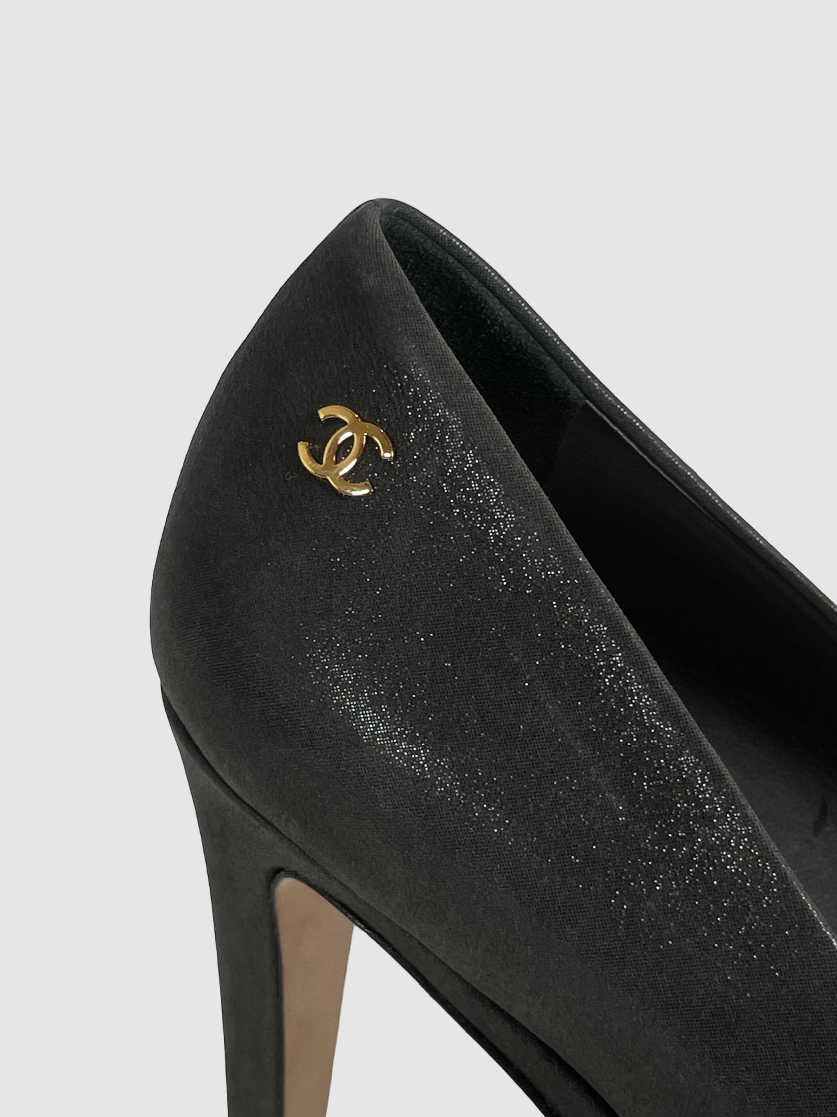 Shimmery Two-Tone CC Pumps - Size 37.5