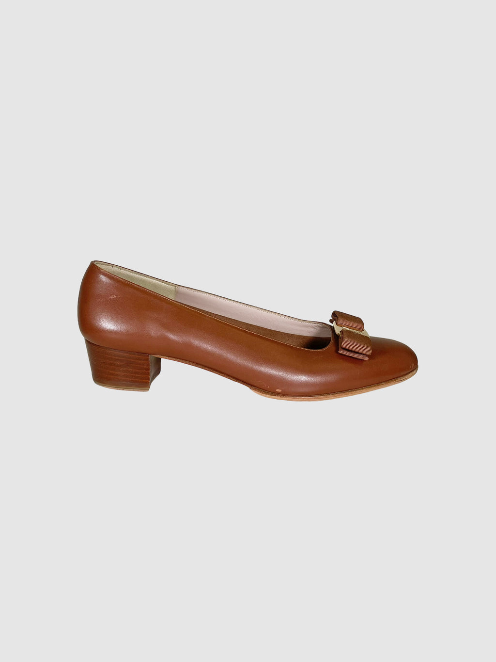 Salvatore Ferragamo Leather Pumps - Size 8.5