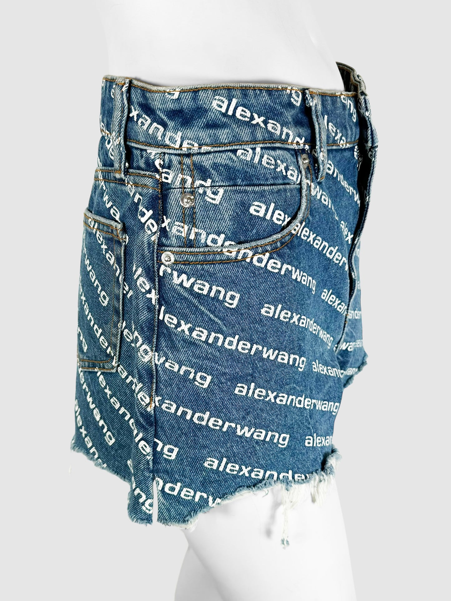 Bite Logo Shorts - Size 27