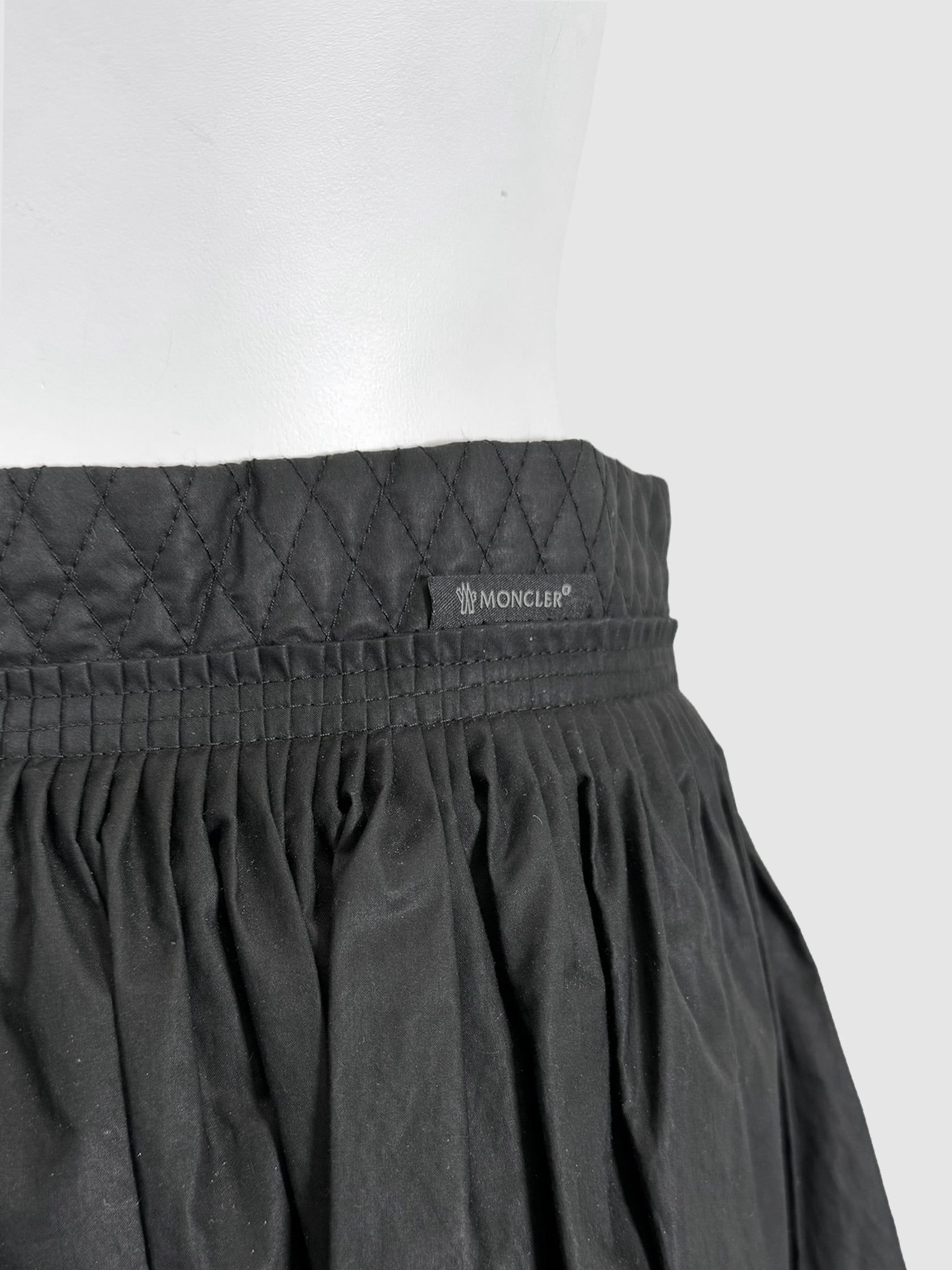 Gathered Knee Length Skirt - Size 42