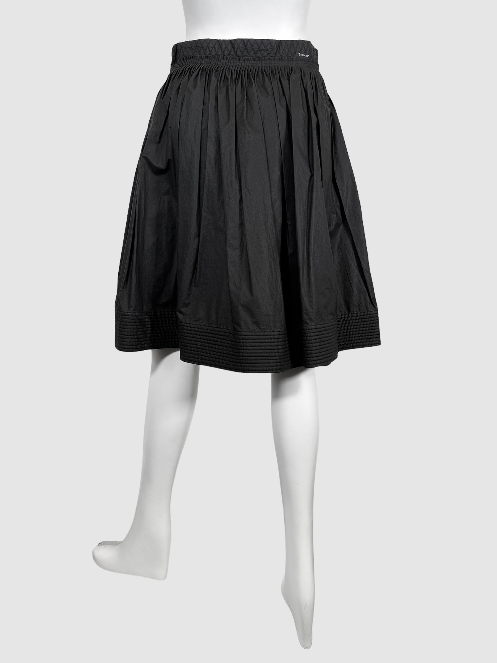 Gathered Knee Length Skirt - Size 42