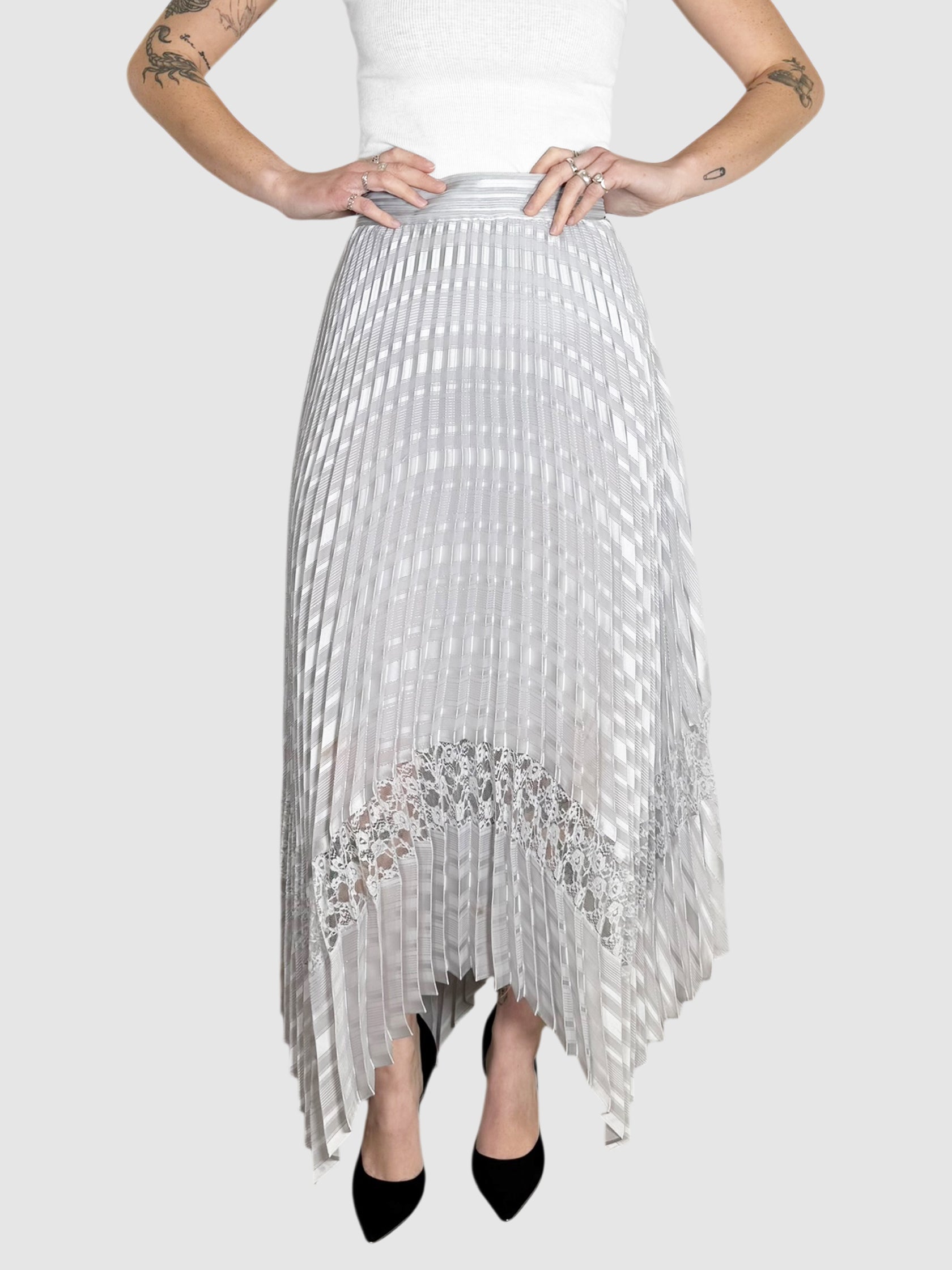 Lace Pleated Skirt