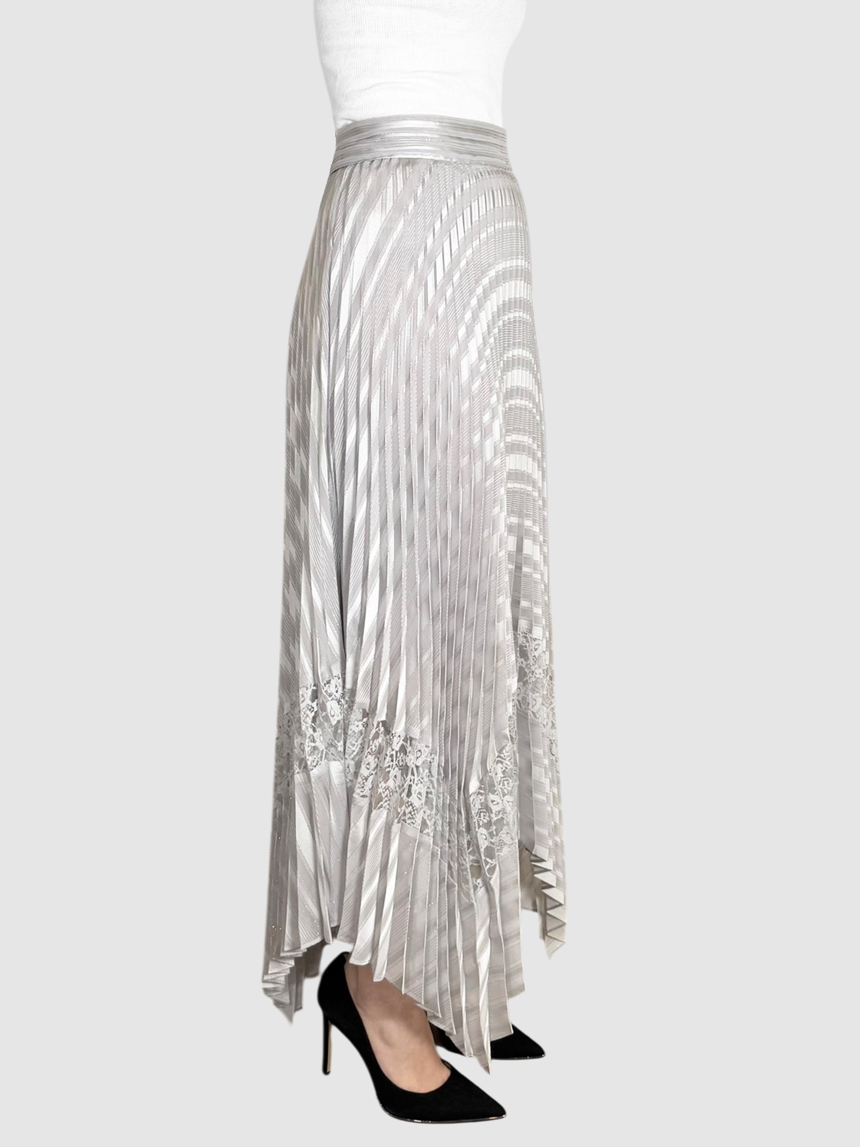 Lace Pleated Skirt