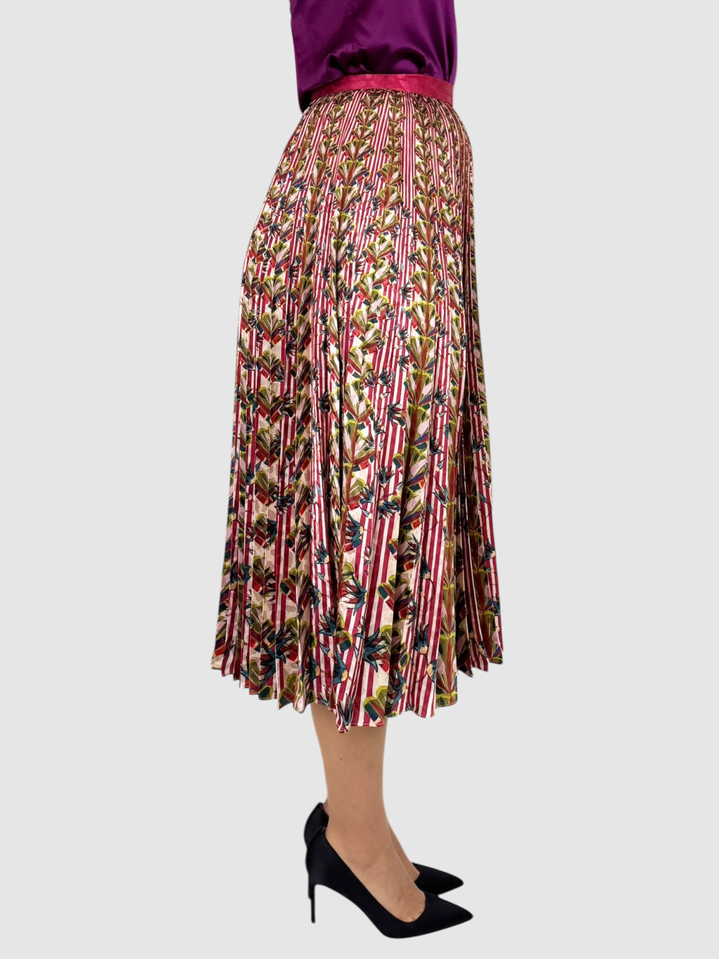 Patterned Pleated Skirt