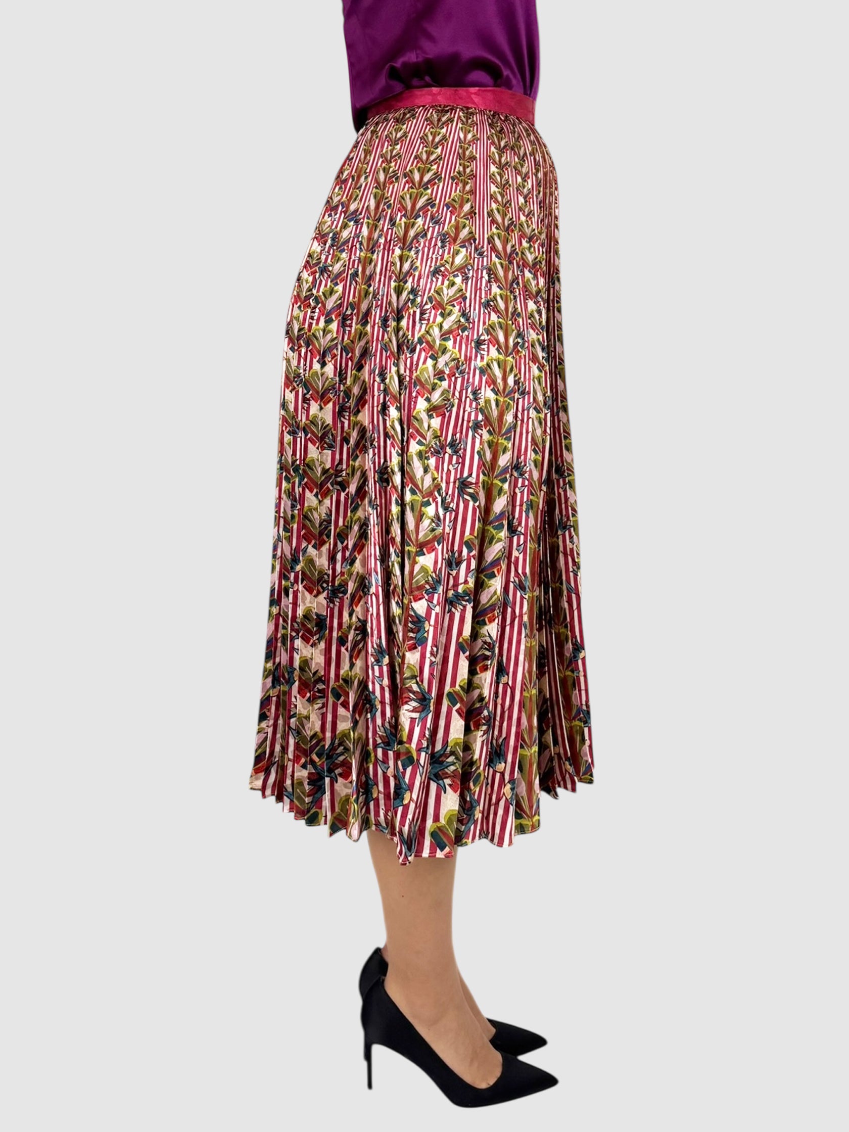 Patterned Pleated Skirt