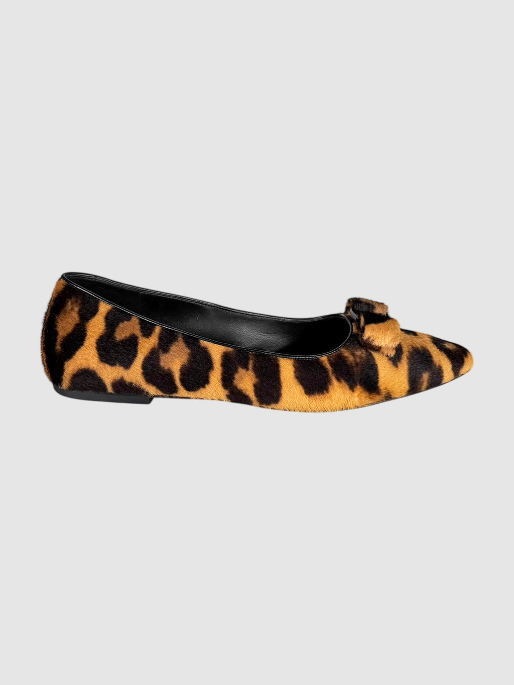 Leopard Siwar Flats