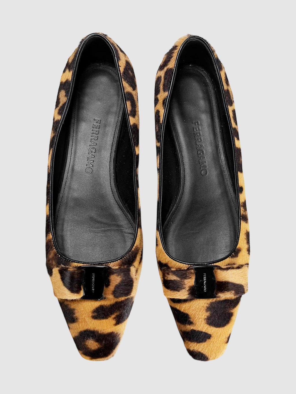 Leopard Siwar Flats