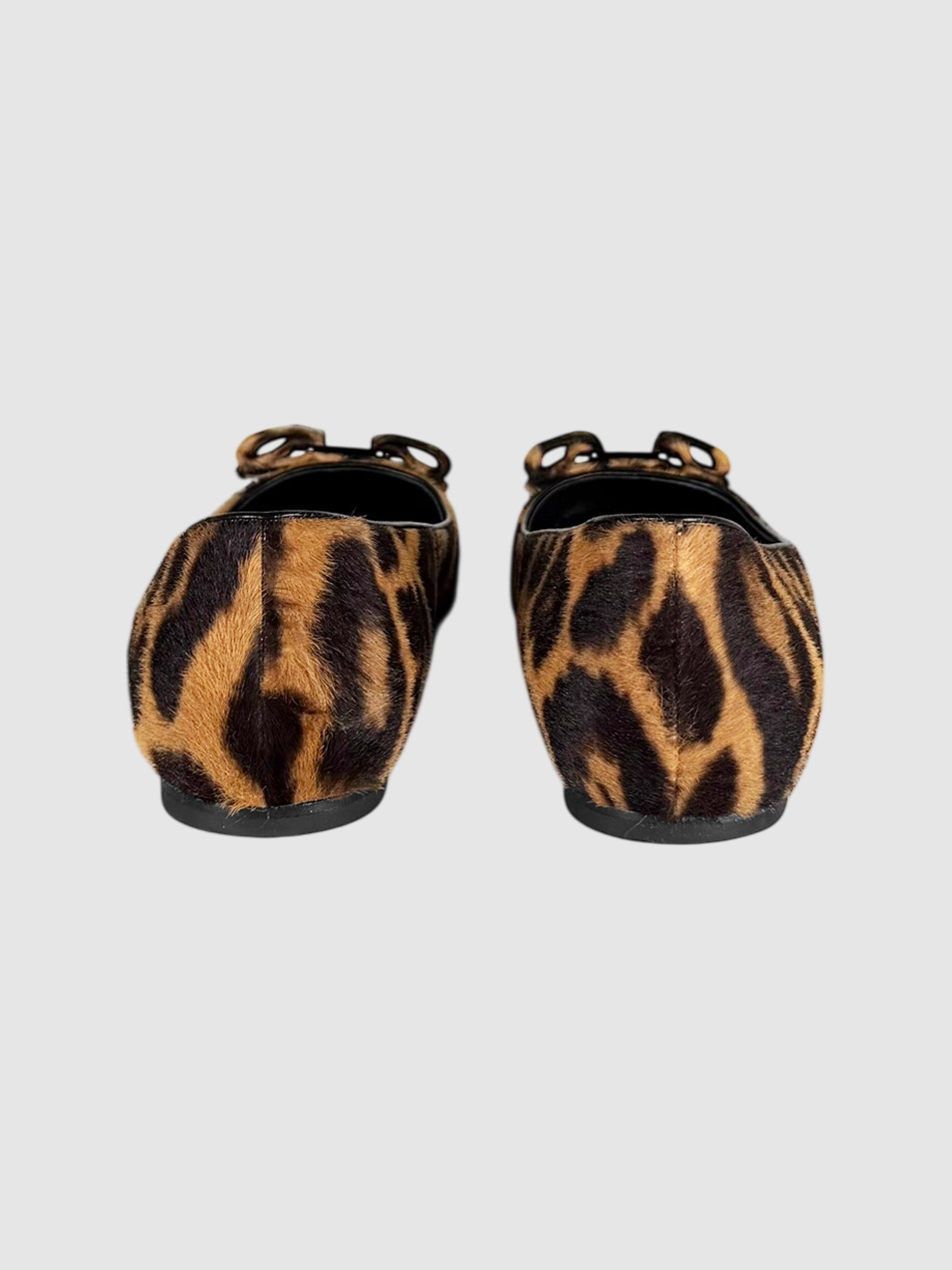 Leopard Siwar Flats