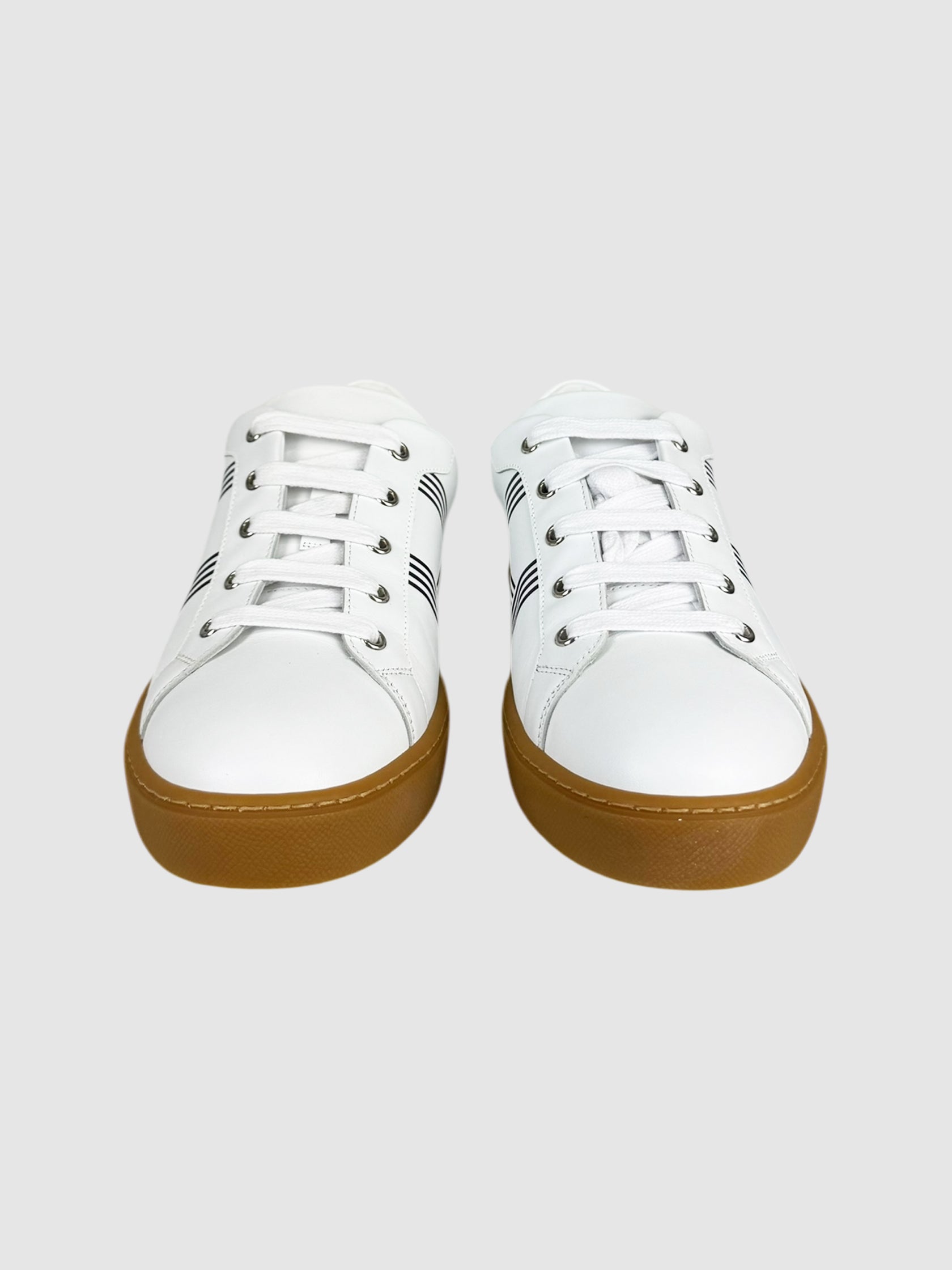 Advantage Leather Sneakers