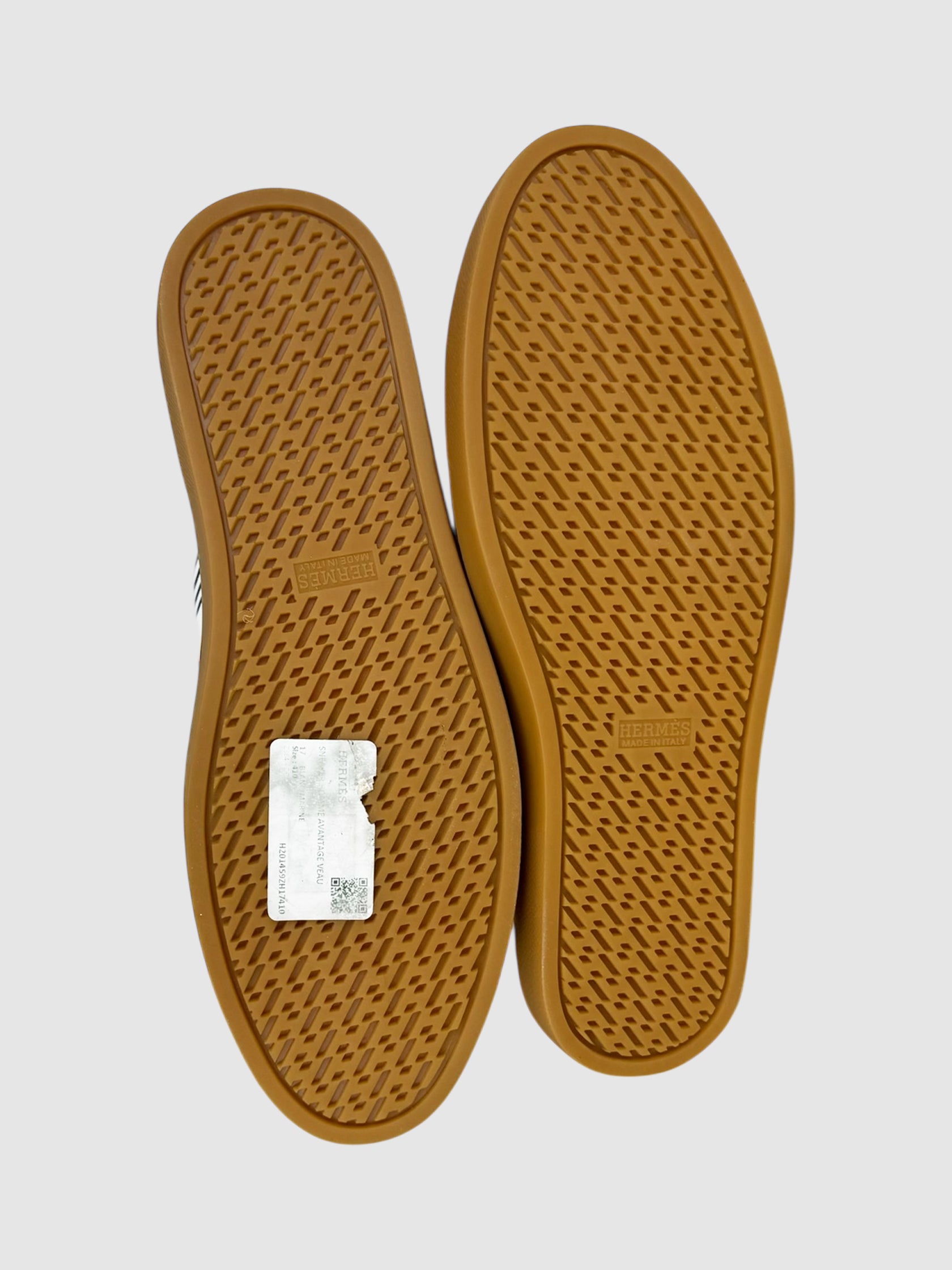Advantage Leather Sneakers