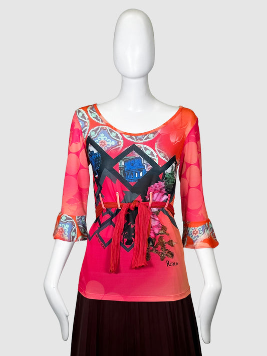 Save the Queen Printed Top - Size M