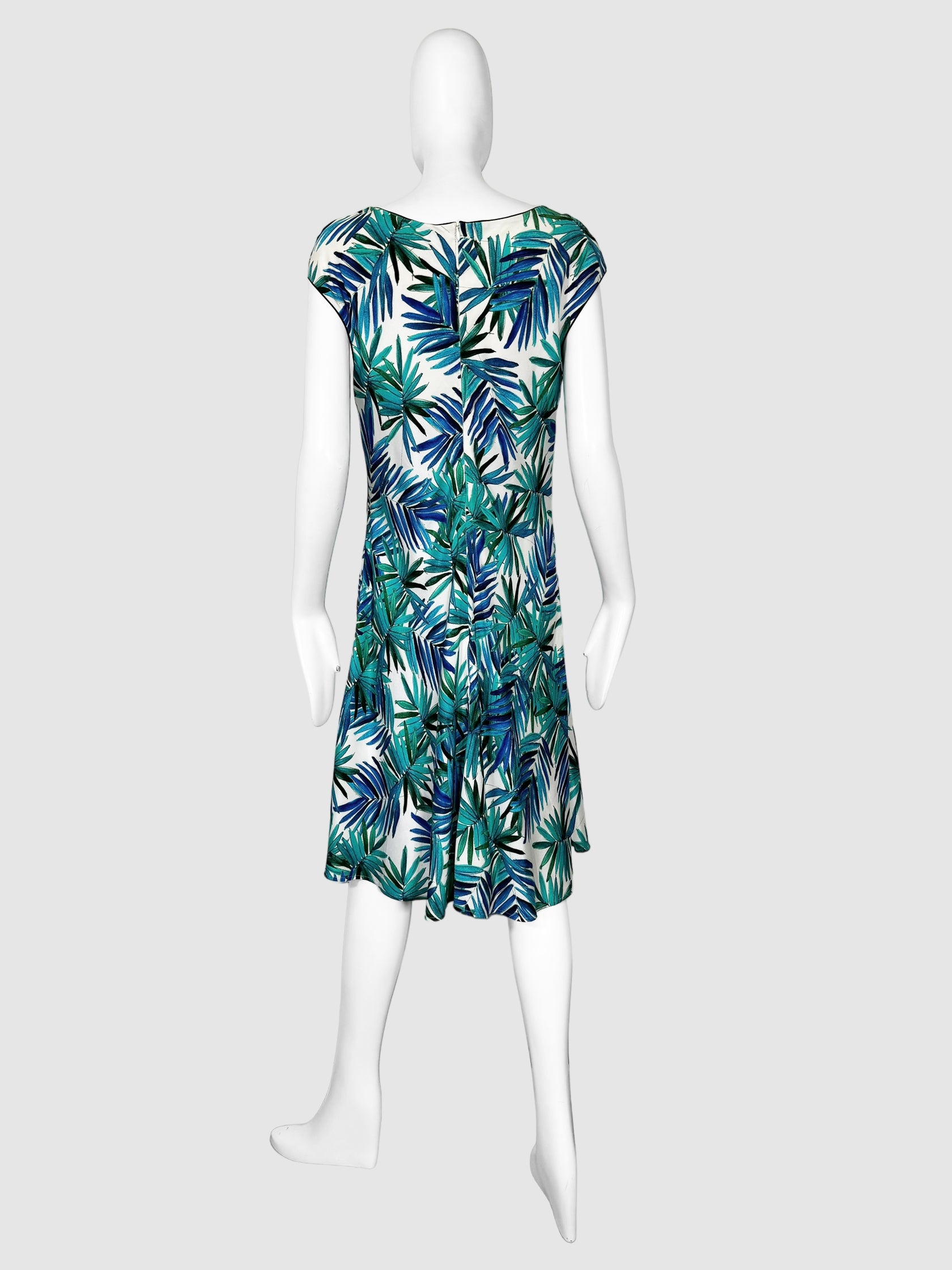 Leaf Print Short Sleeve Dress - Size 10