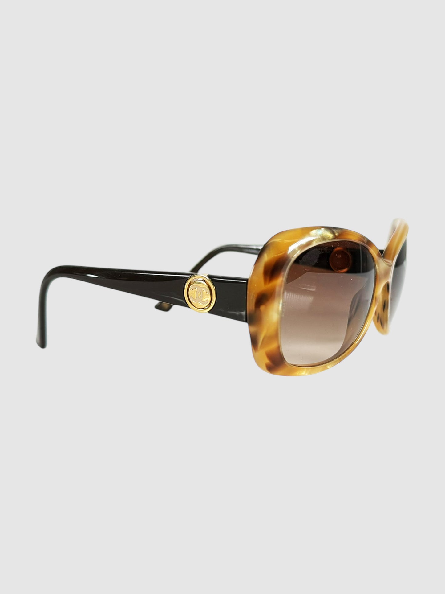 Tortoiseshell Rotating CC Sunglasses