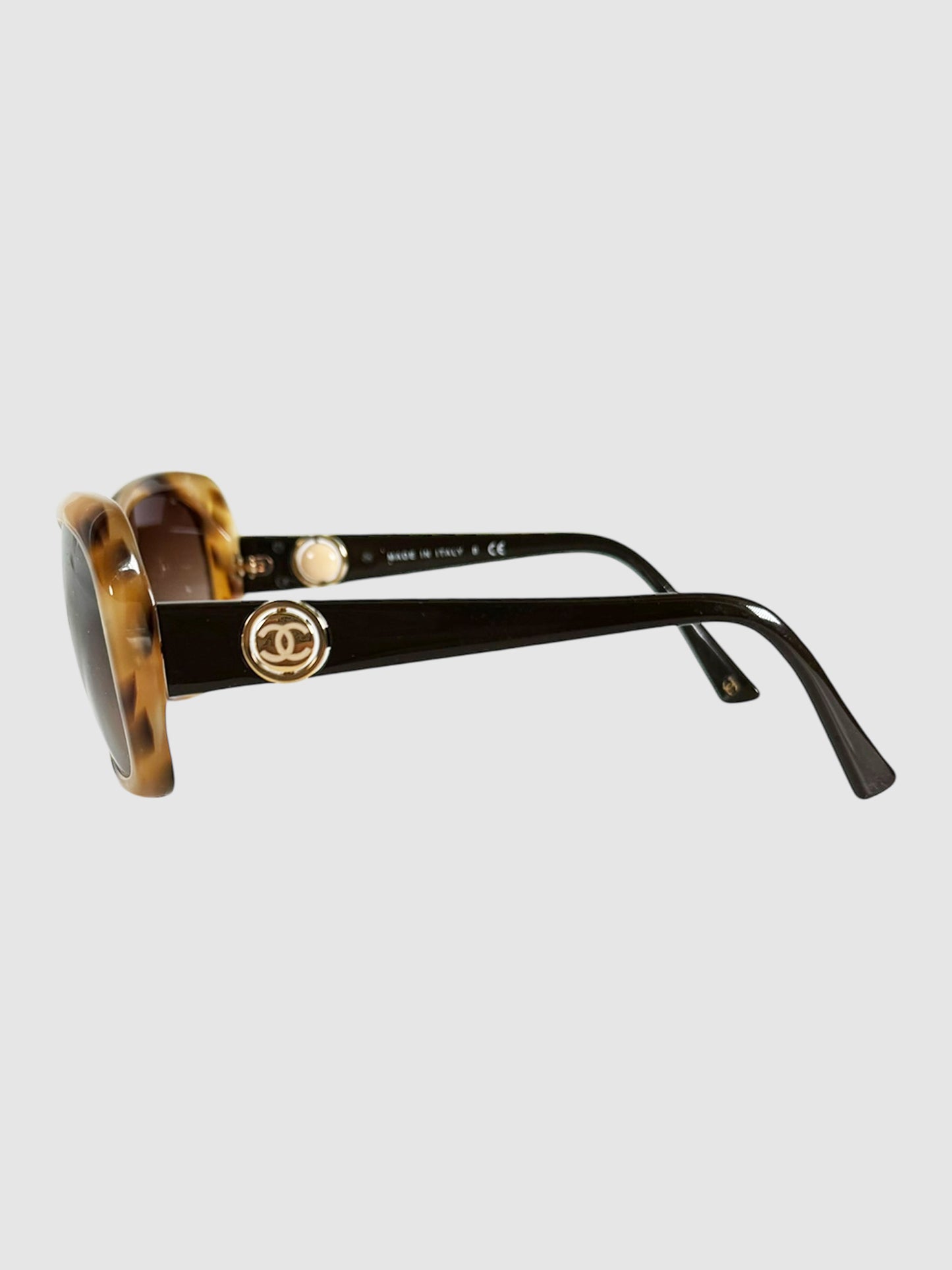 Tortoiseshell Rotating CC Sunglasses