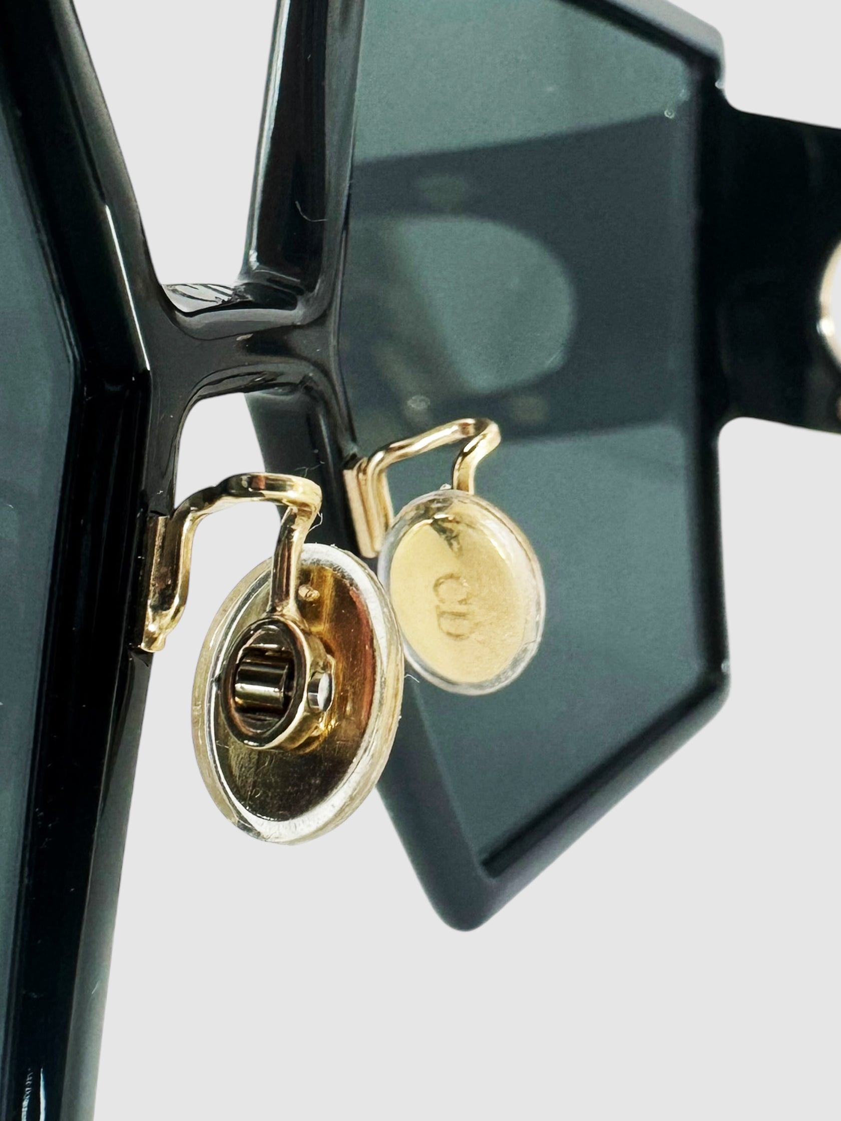 30Montaigne SU Oversized Square Sunglasses