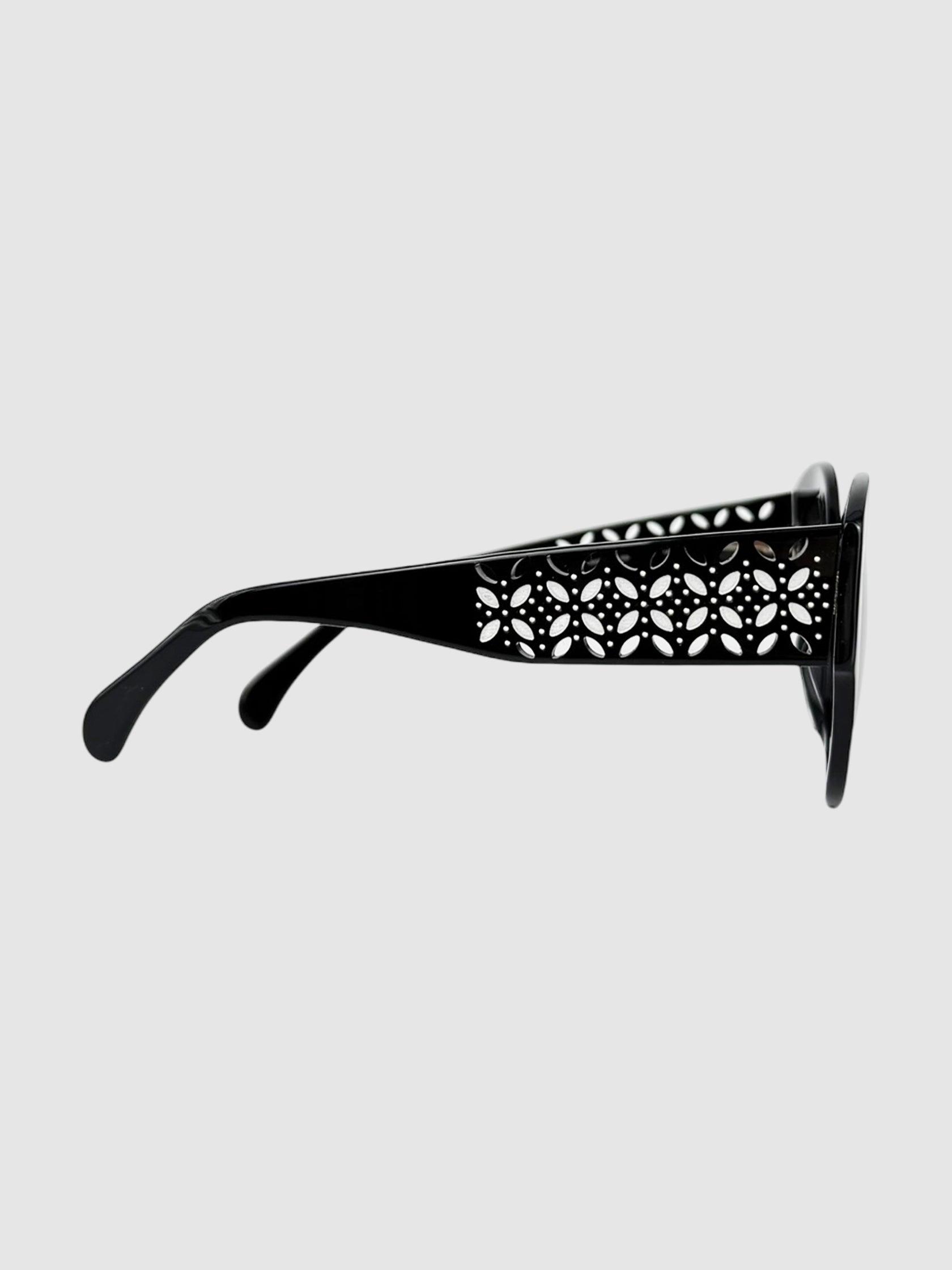 Novelty Cat Eye Sunglasses