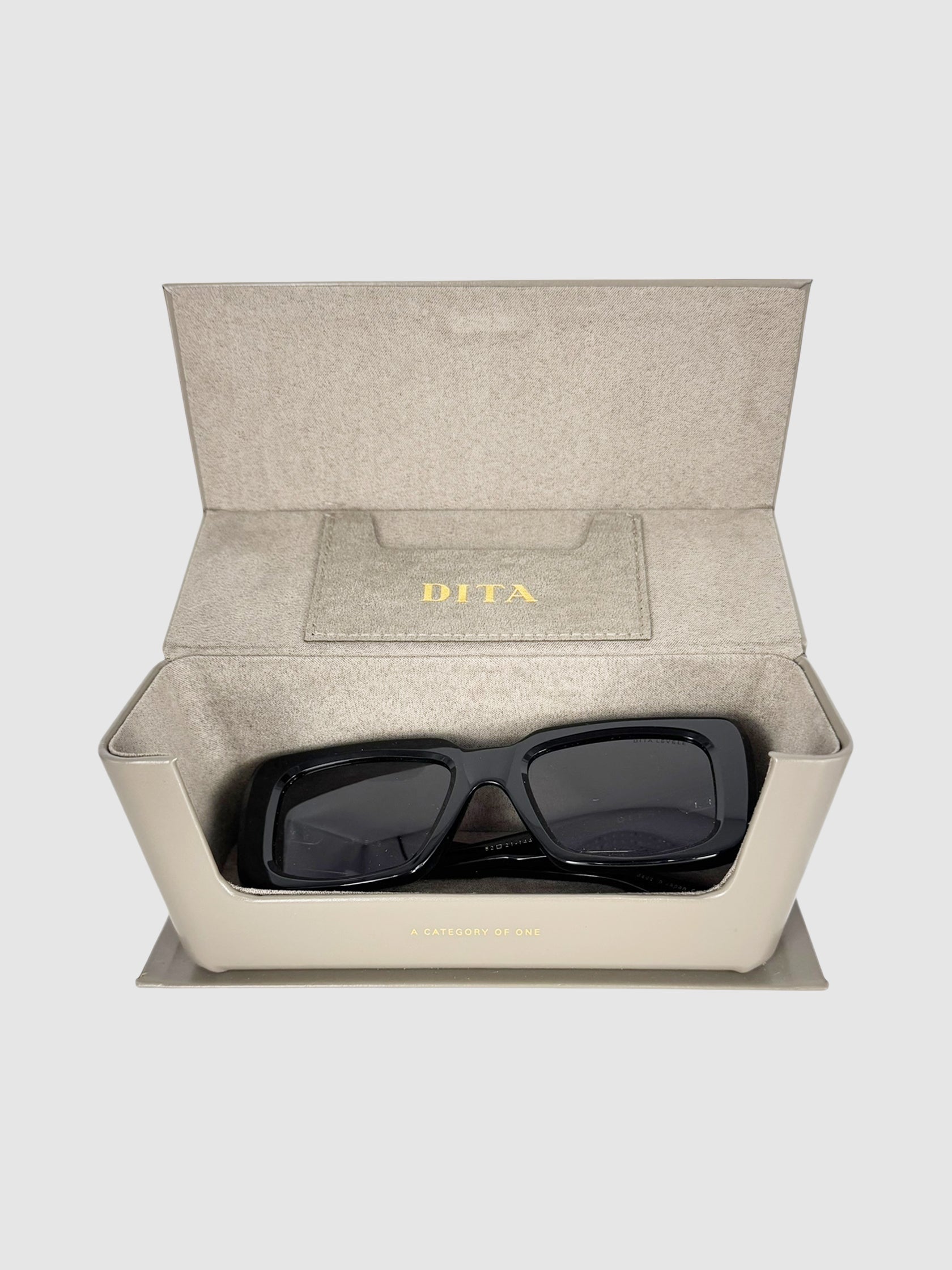 Levele Square Sunglasses