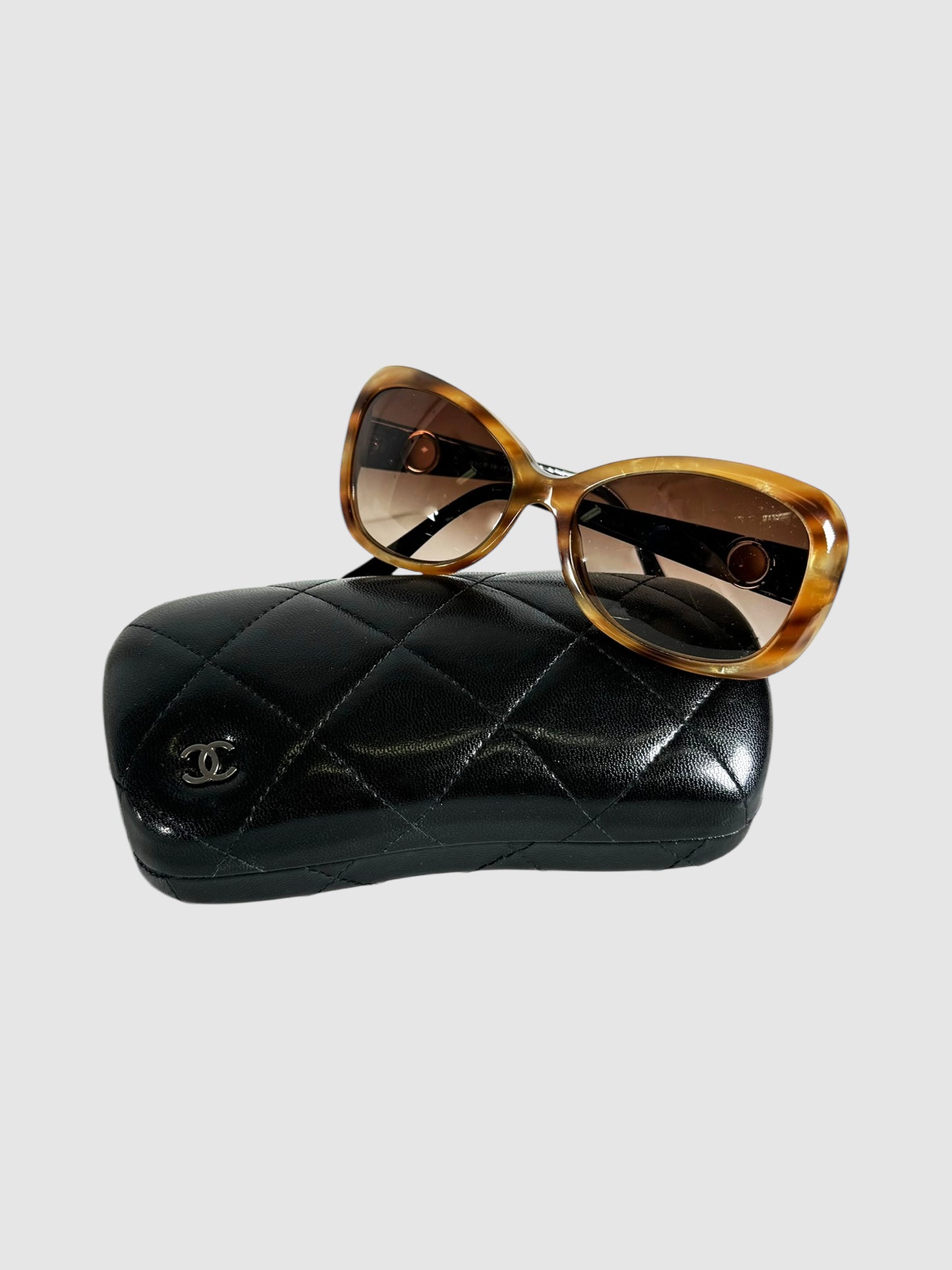 Tortoiseshell Rotating CC Sunglasses