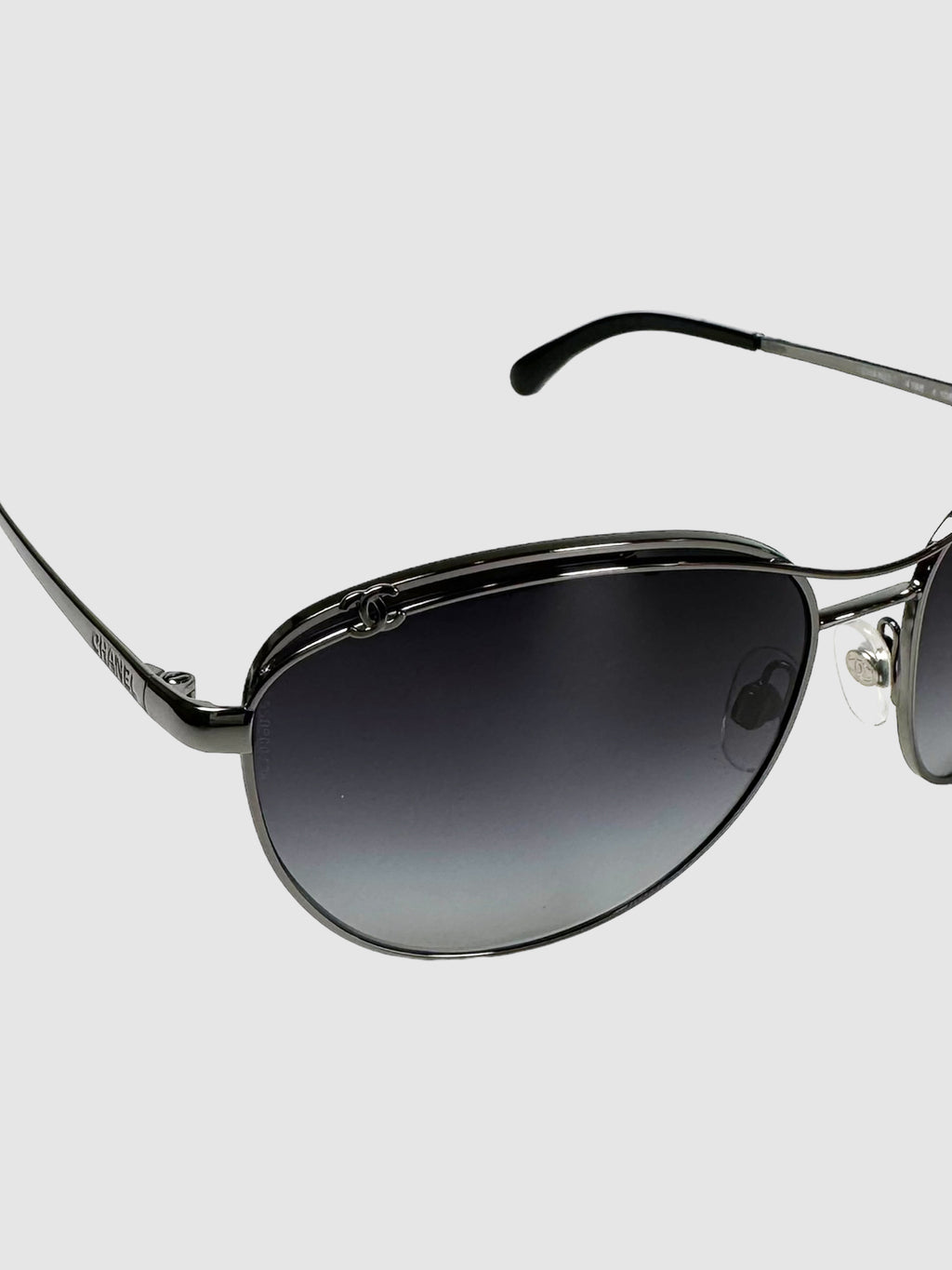 Gradient Tint Aviator Sunglasses