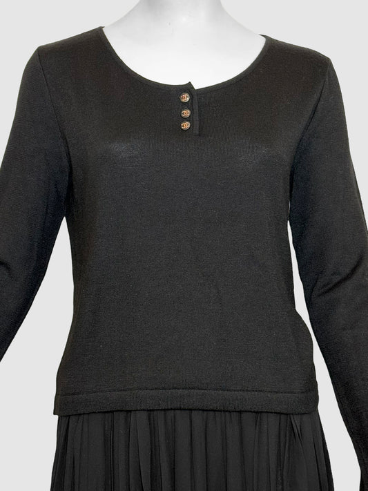 Chanel Cashmere Sweater - Size 42