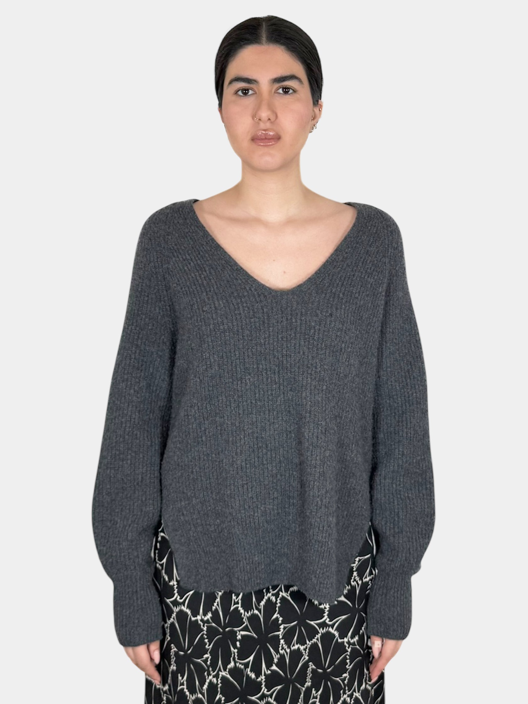 Cashmere V-Neck Sweater - Size L